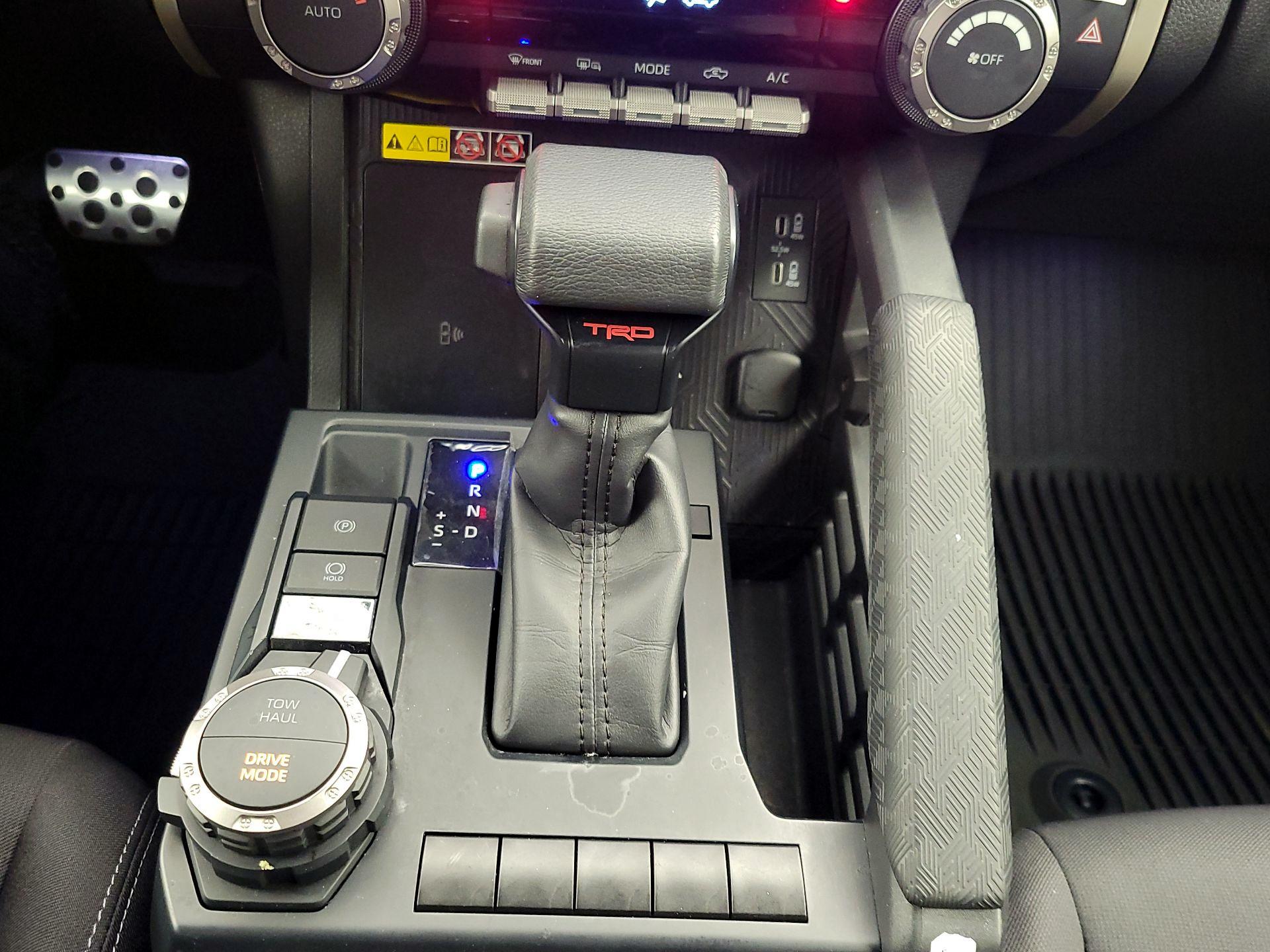 Thumbnail: 2024 Toyota Tacoma - 17