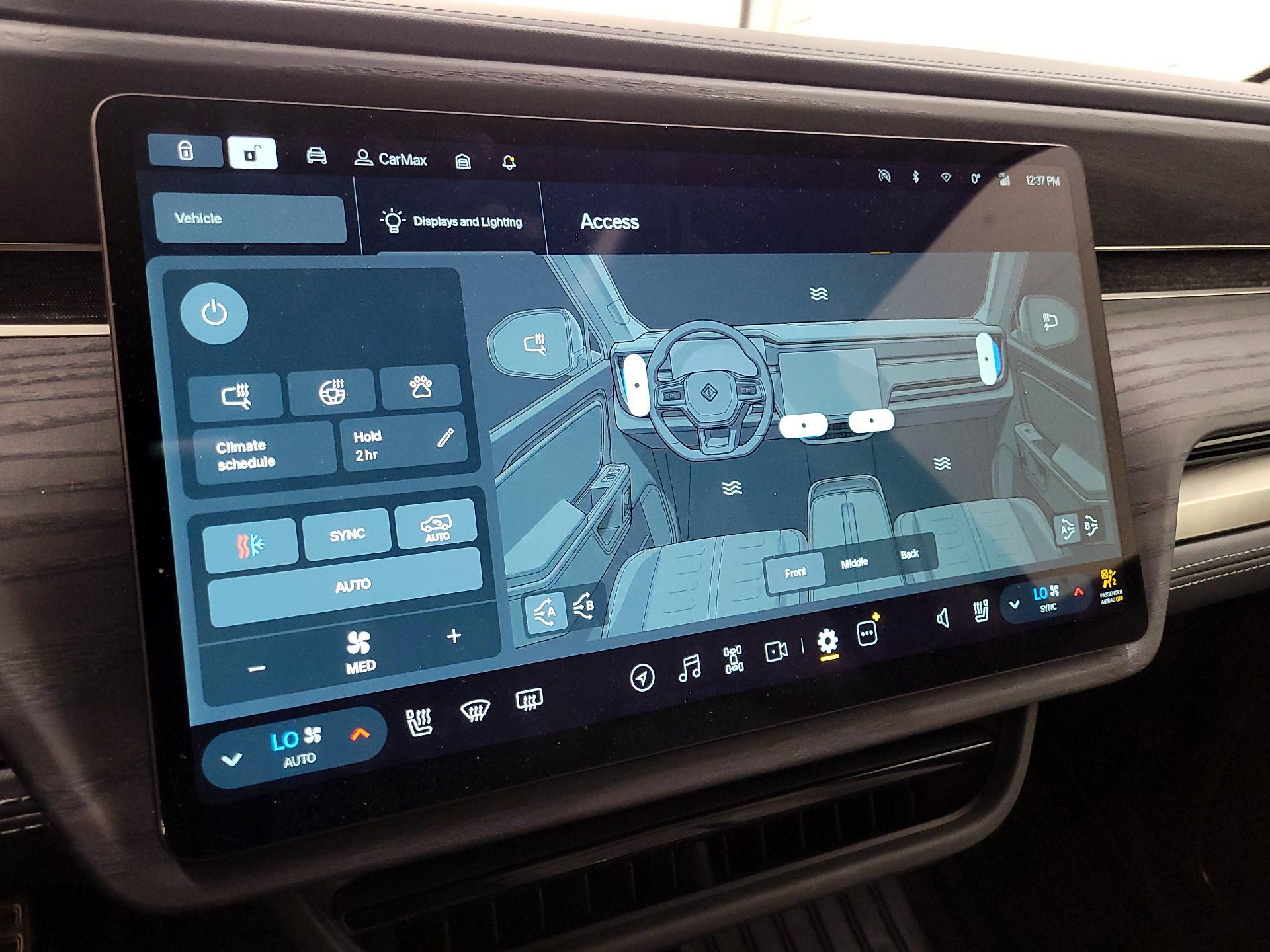Thumbnail: 2023 Rivian R1S - 15