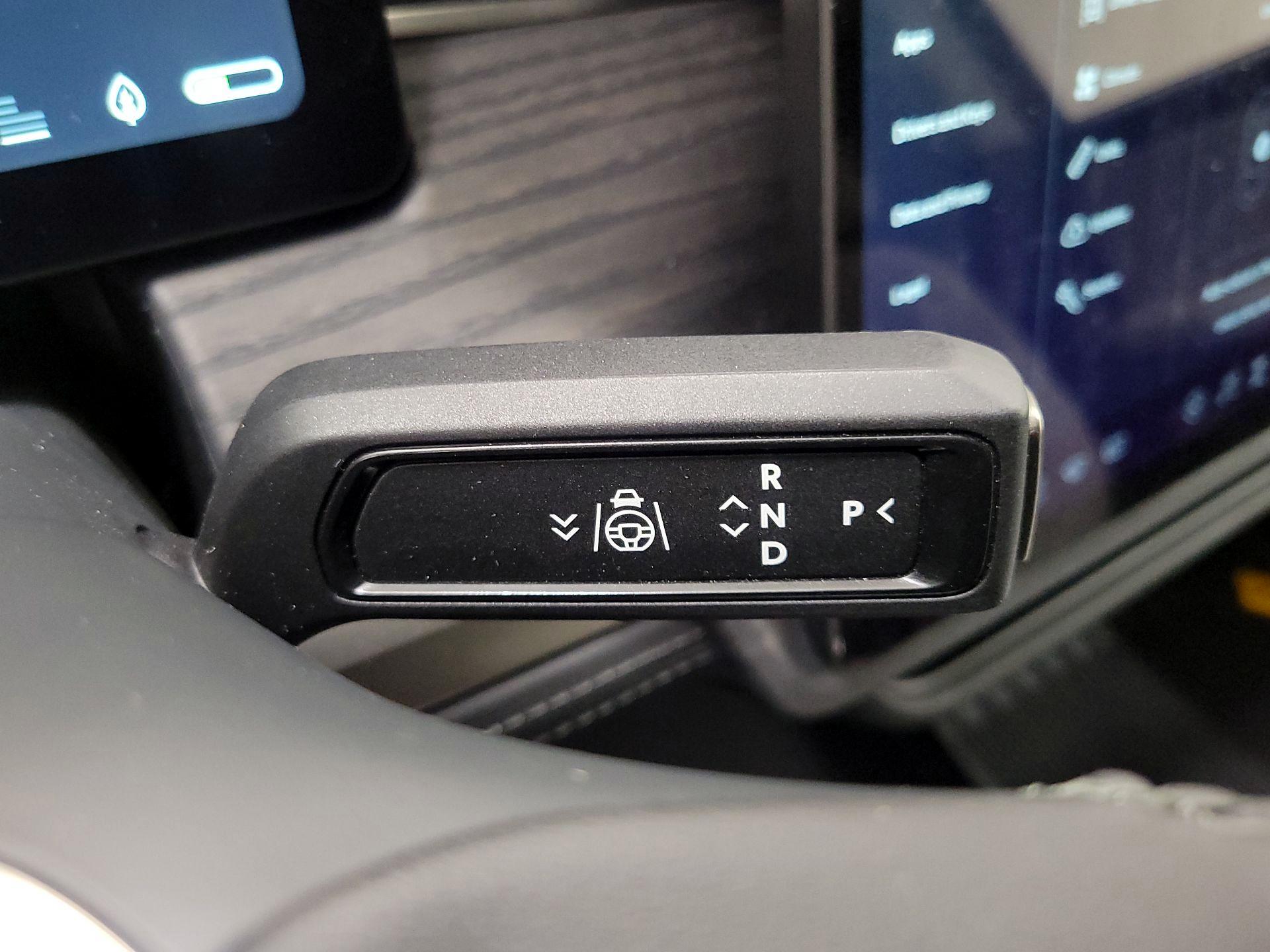 Thumbnail: 2023 Rivian R1S - 16