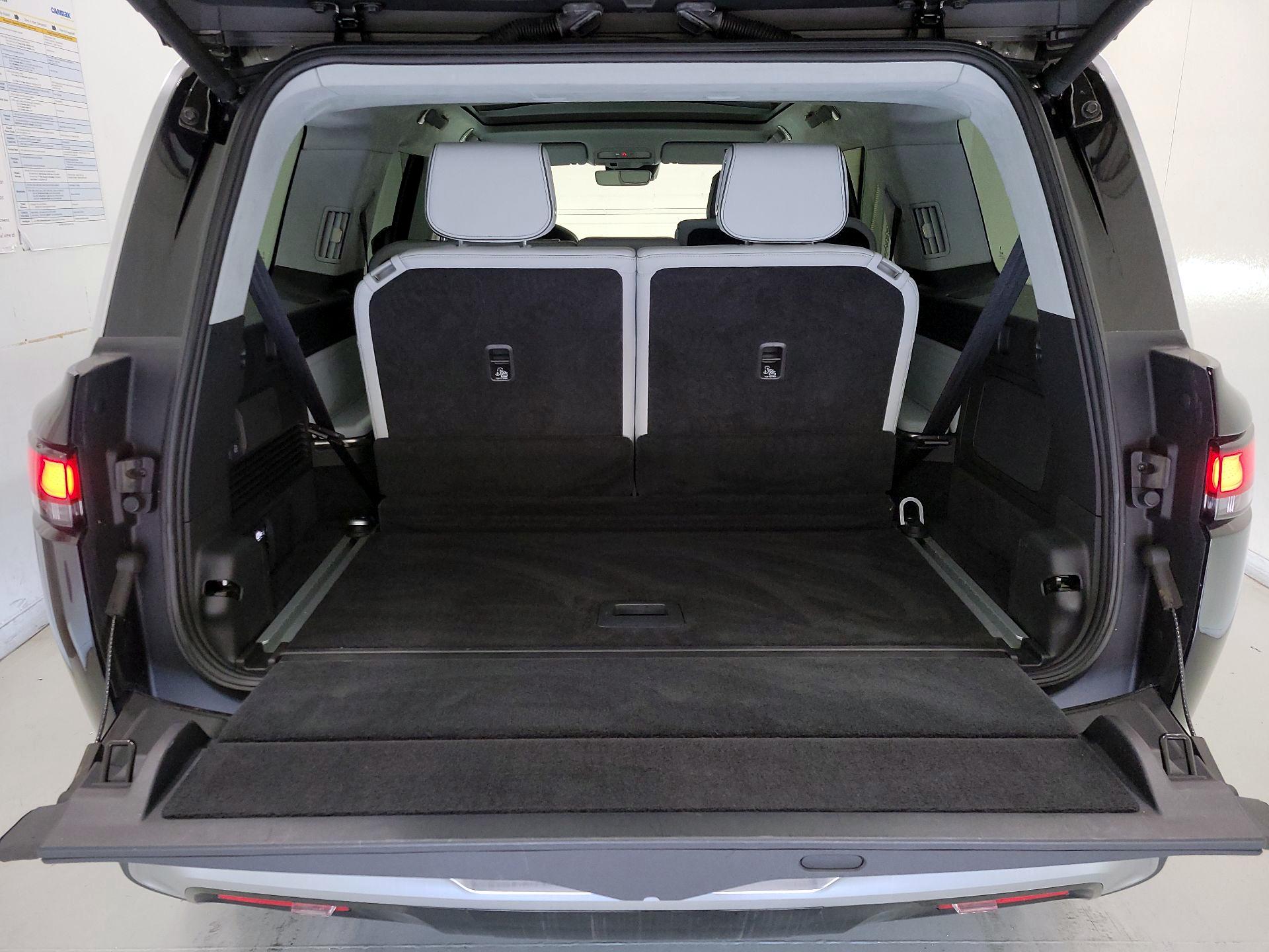 Thumbnail: 2023 Rivian R1S - 20