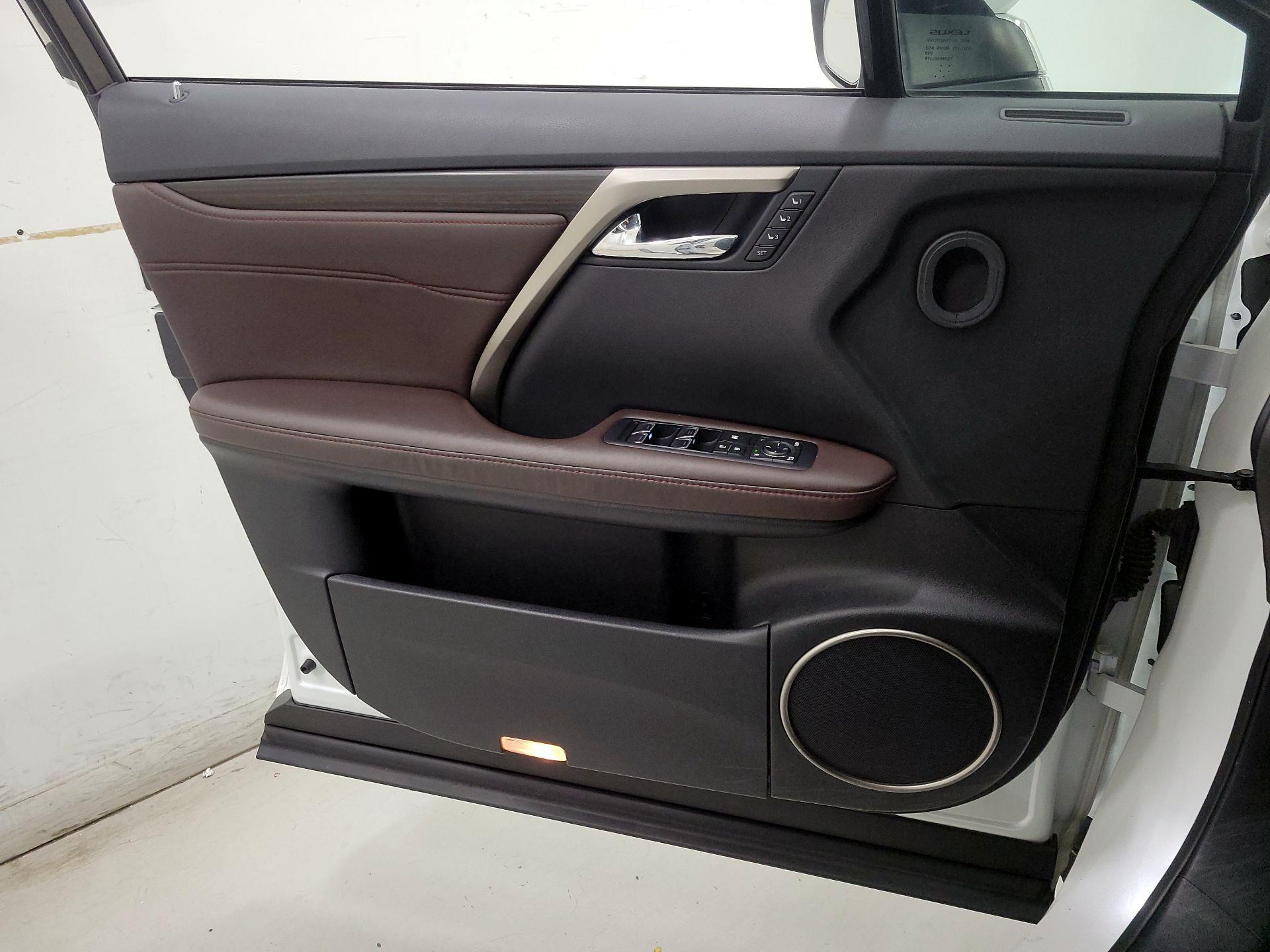 Thumbnail: 2016 Lexus RX - 12