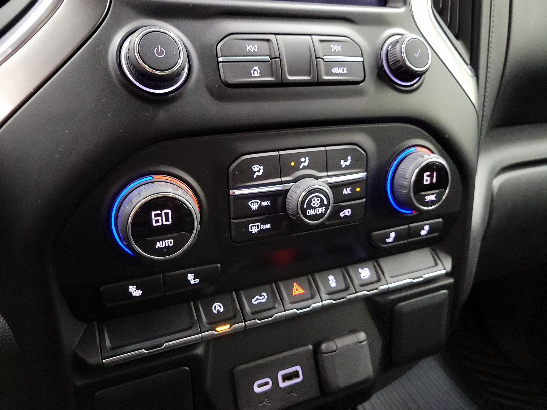 Thumbnail: 2021 Chevrolet Silverado 1500 - 16