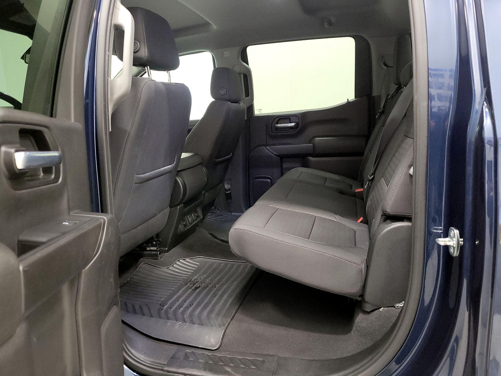 Thumbnail: 2021 Chevrolet Silverado 1500 - 19