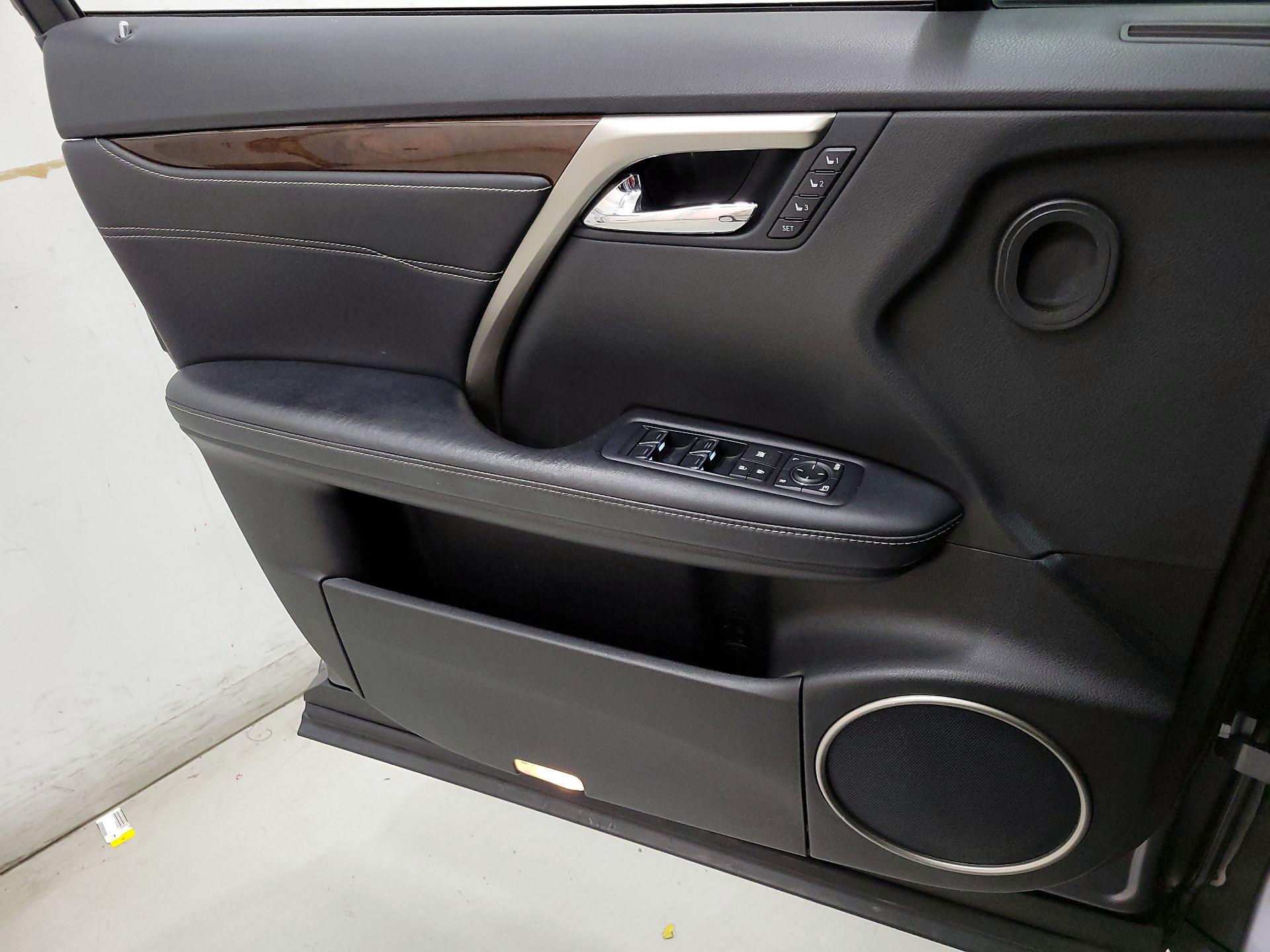 Thumbnail: 2016 Lexus RX - 12