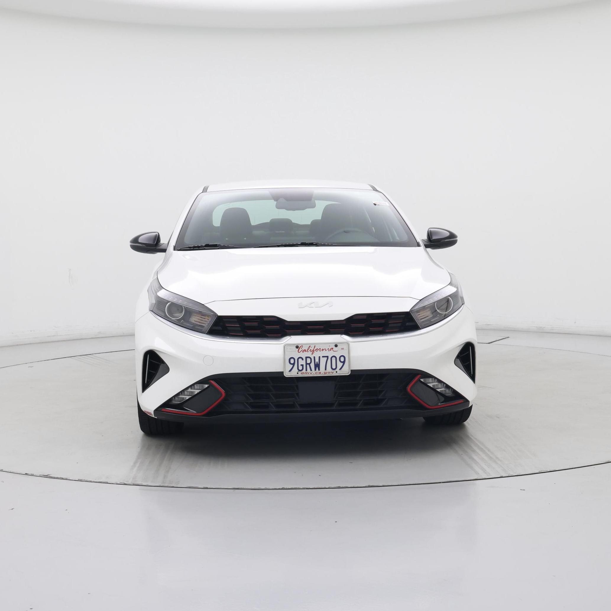 Thumbnail: 2023 Kia Forte - 5