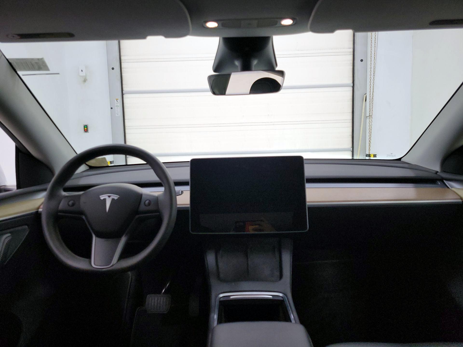 Thumbnail: 2023 Tesla Model Y - 9