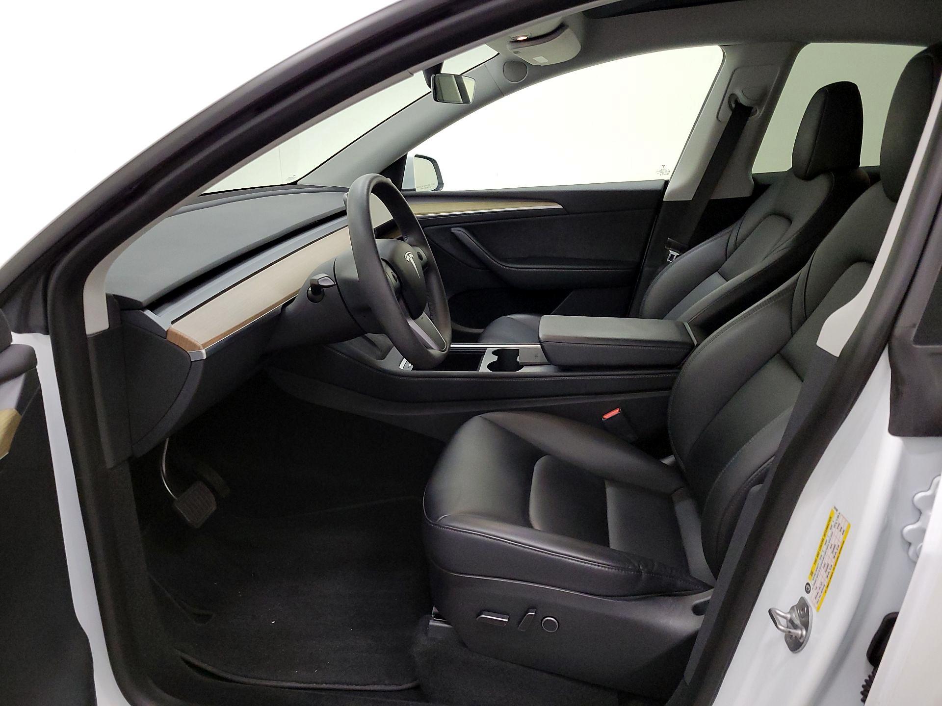 Thumbnail: 2023 Tesla Model Y - 11