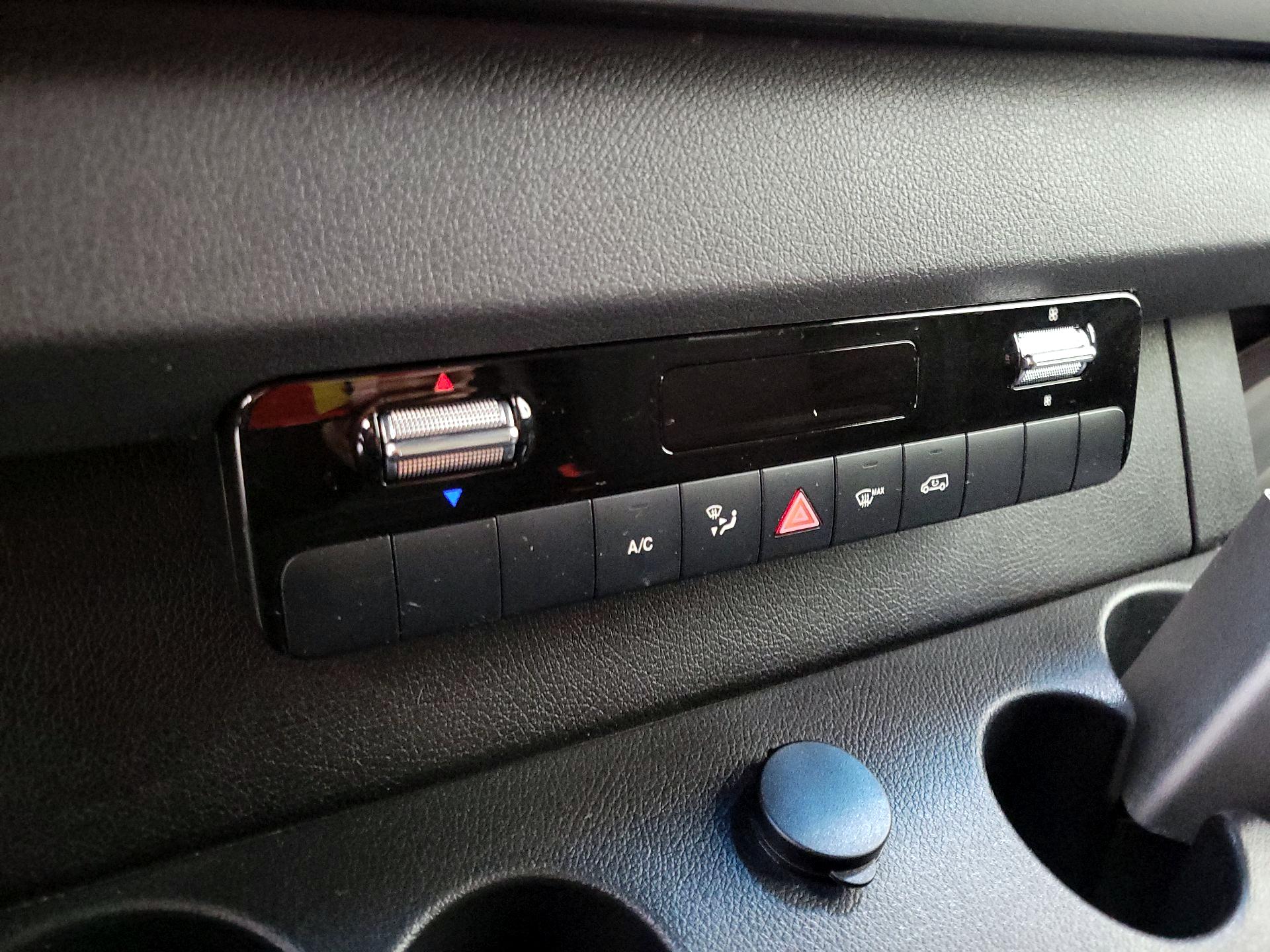 Thumbnail: 2021 Mercedes-Benz Sprinter - 15