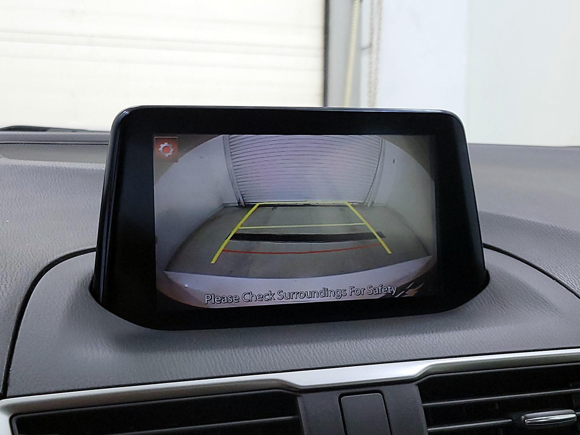 Thumbnail: 2017 Mazda Mazda3 - 14