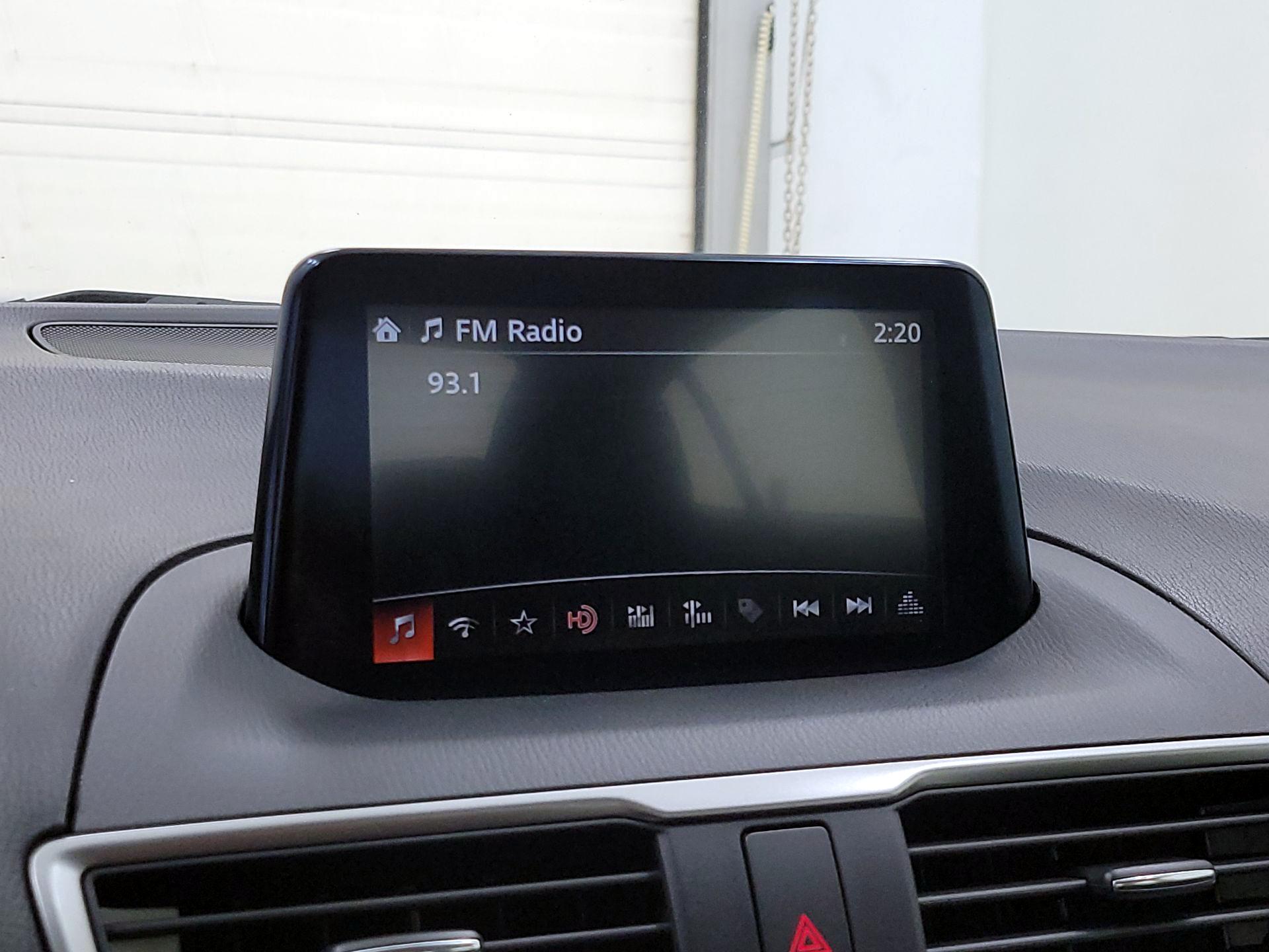 Thumbnail: 2017 Mazda Mazda3 - 15