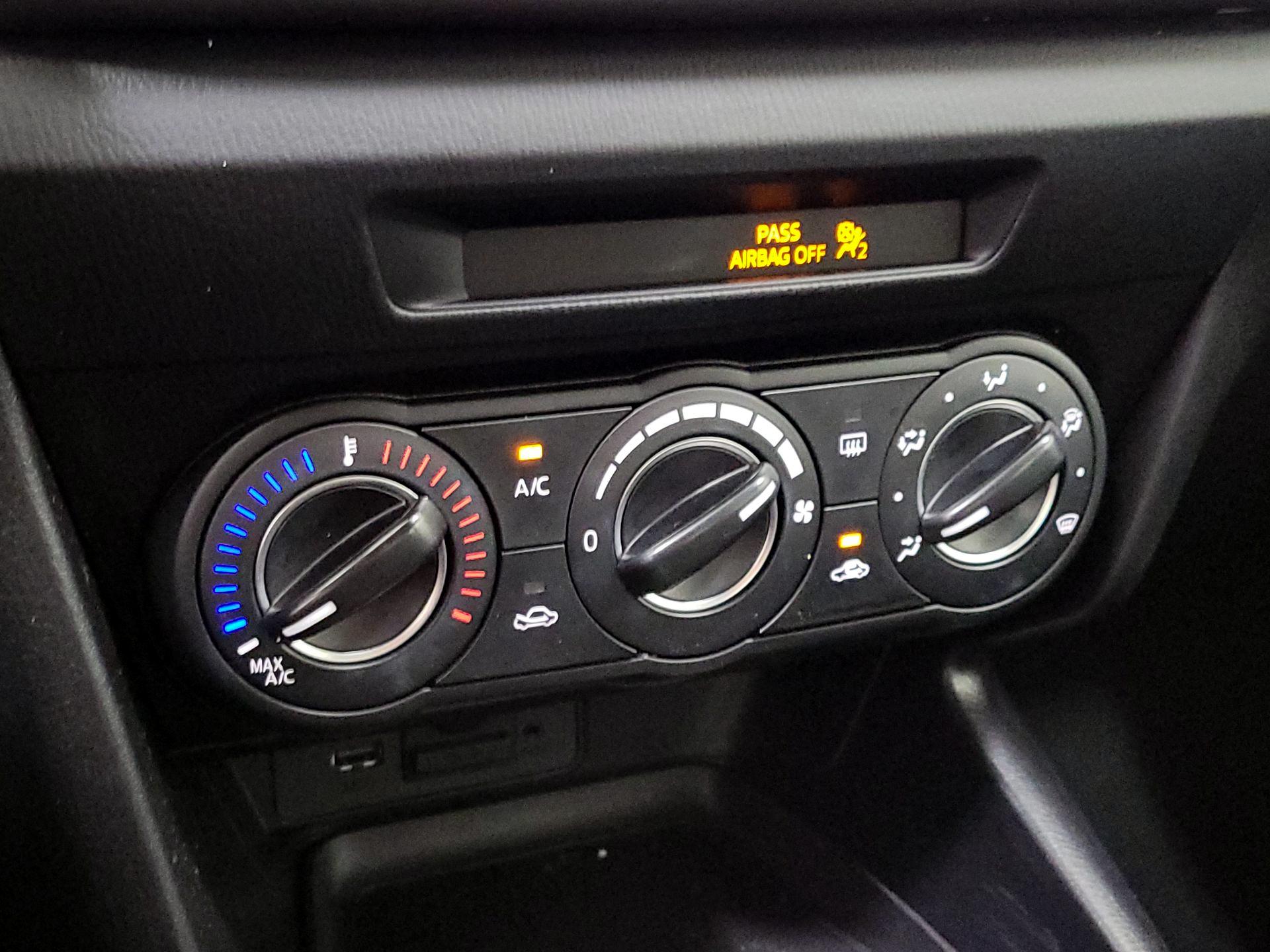 Thumbnail: 2017 Mazda Mazda3 - 16