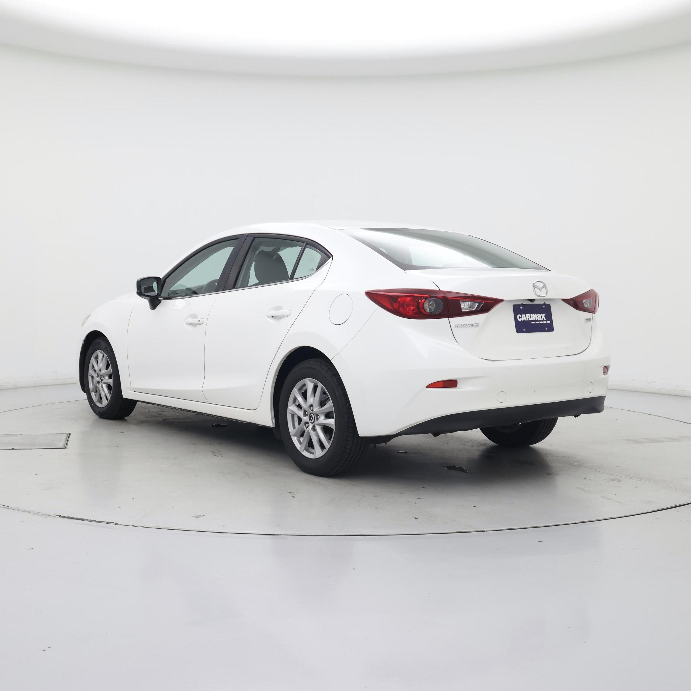 Thumbnail: 2017 Mazda Mazda3 - 2