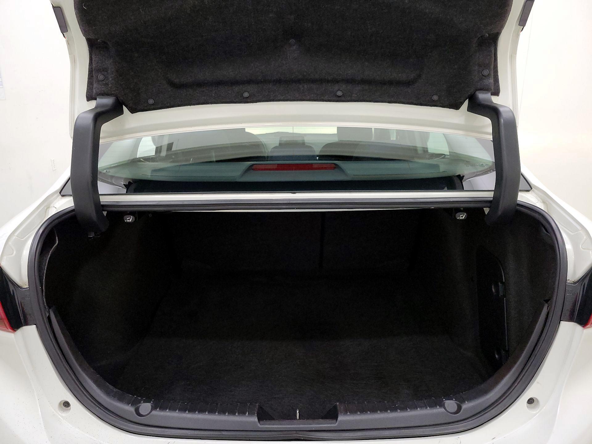 Thumbnail: 2017 Mazda Mazda3 - 20