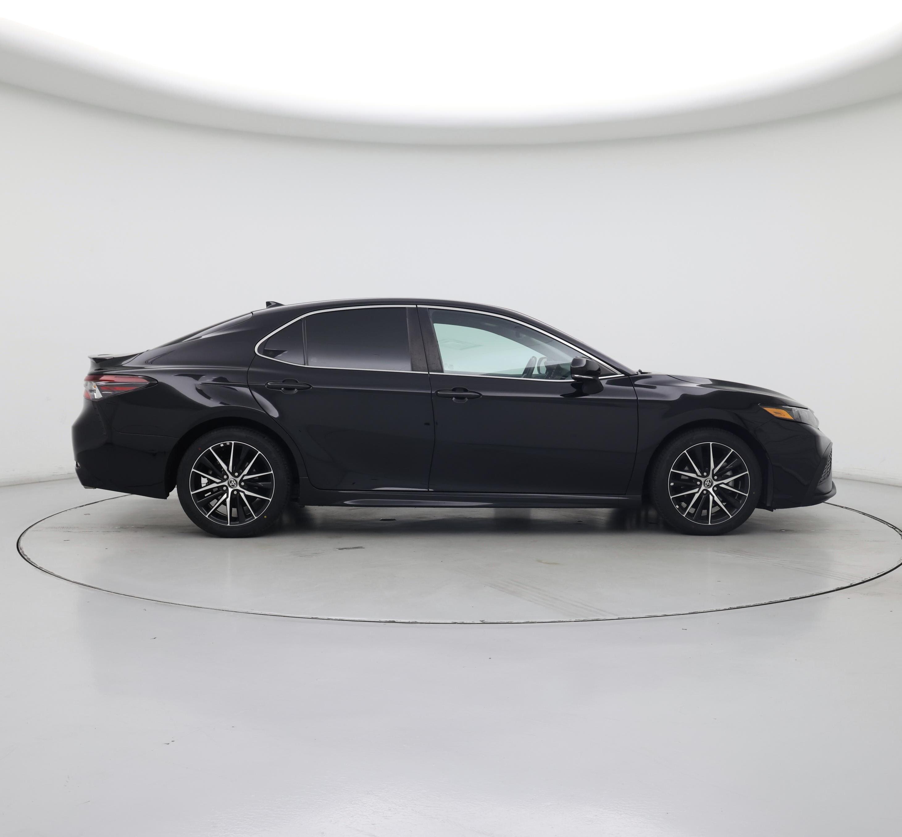 Thumbnail: 2022 Toyota Camry - 7