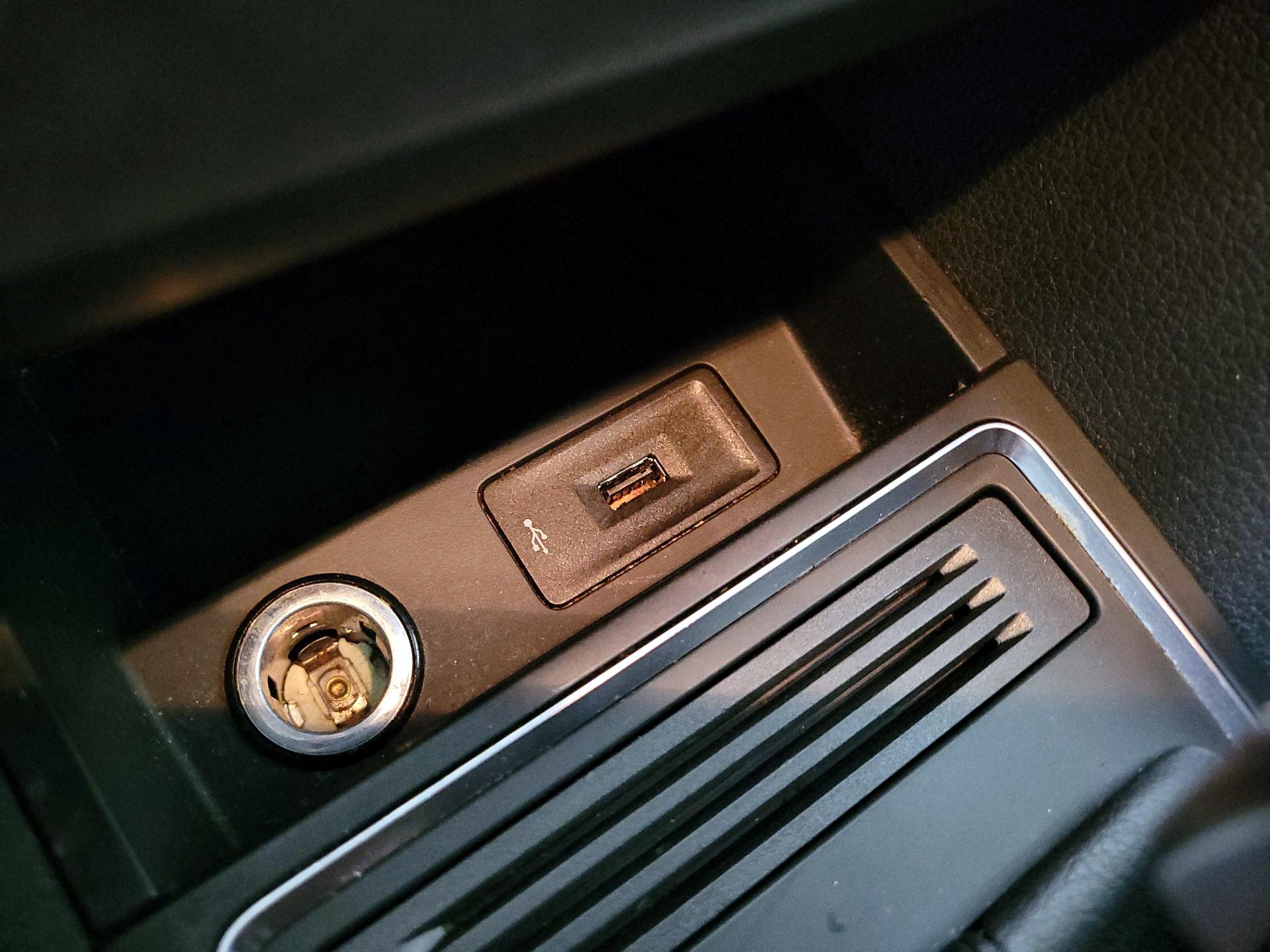 Thumbnail: 2016 Volkswagen Jetta - 17