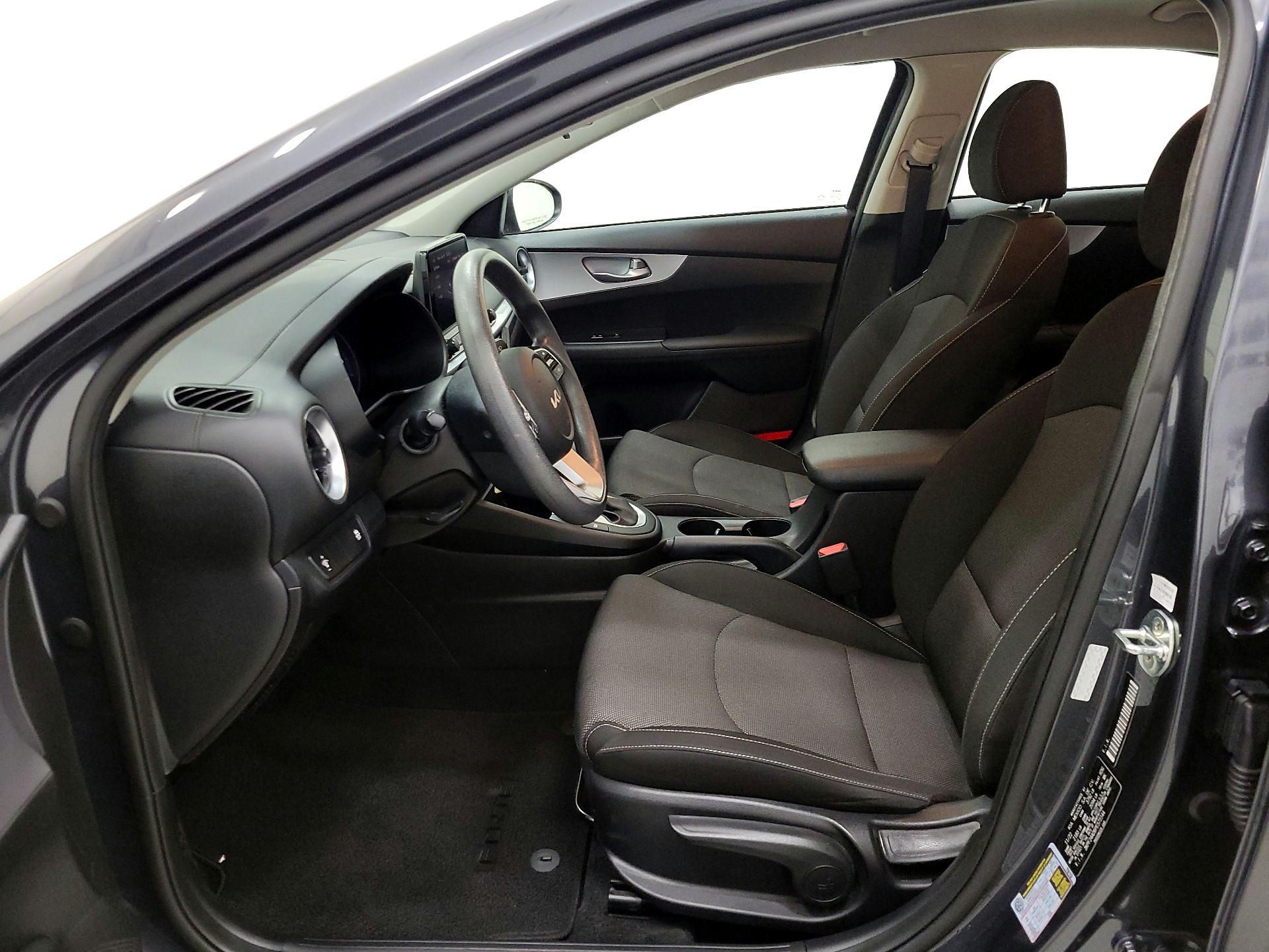 Thumbnail: 2023 Kia Forte - 11