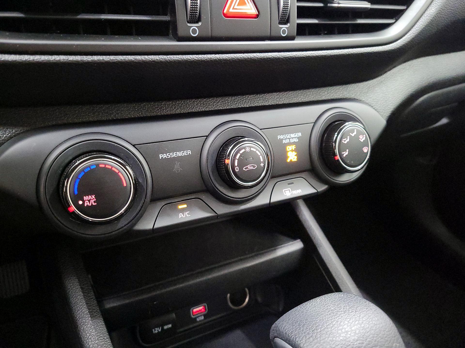 Thumbnail: 2023 Kia Forte - 16