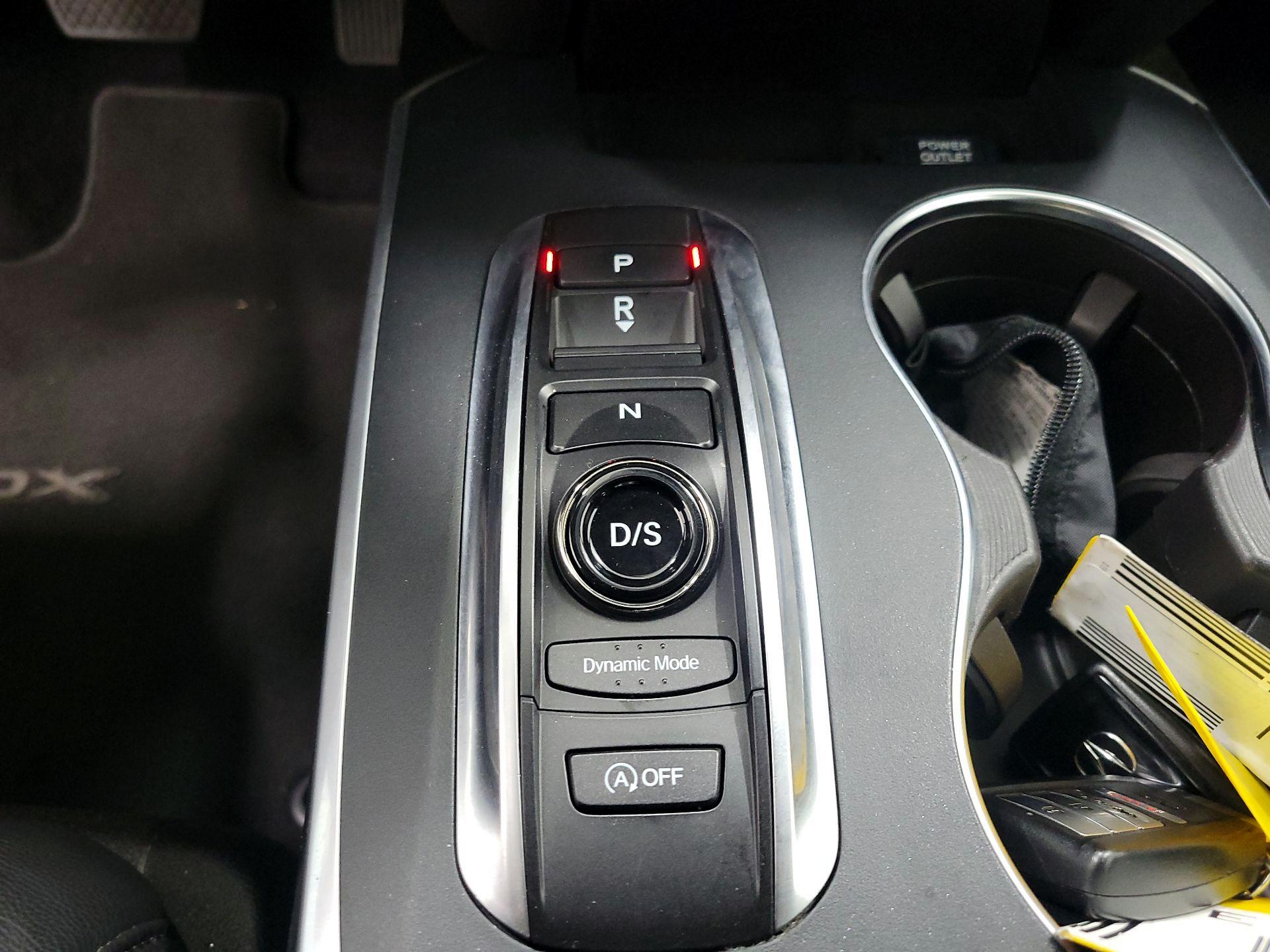 Thumbnail: 2019 Acura MDX - 17