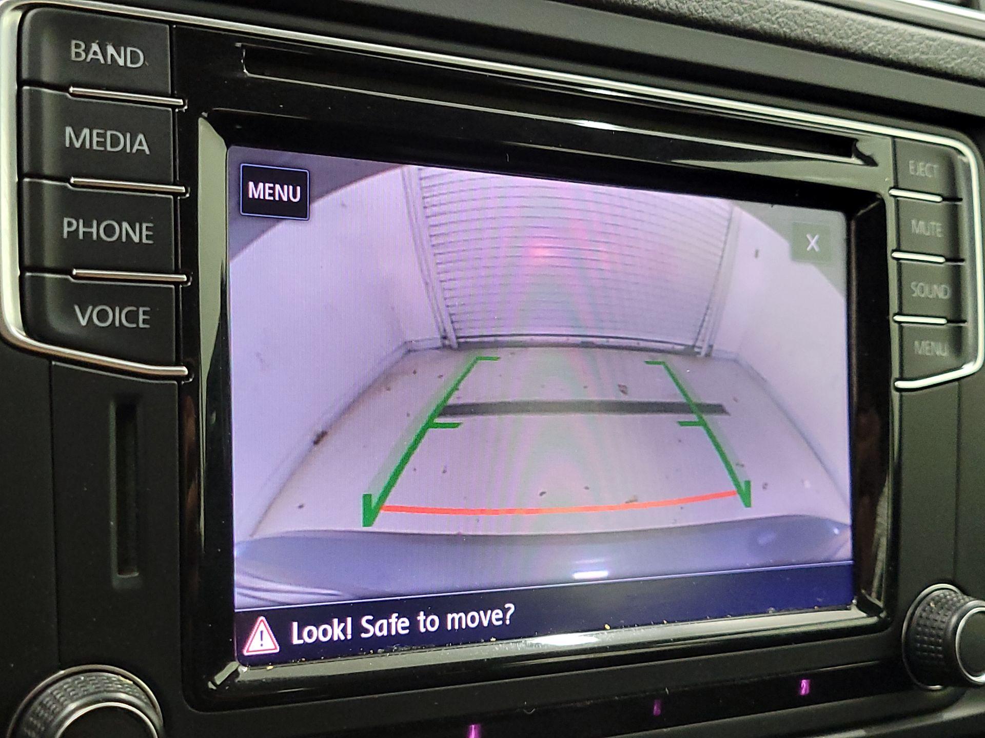 Thumbnail: 2017 Volkswagen Jetta - 14