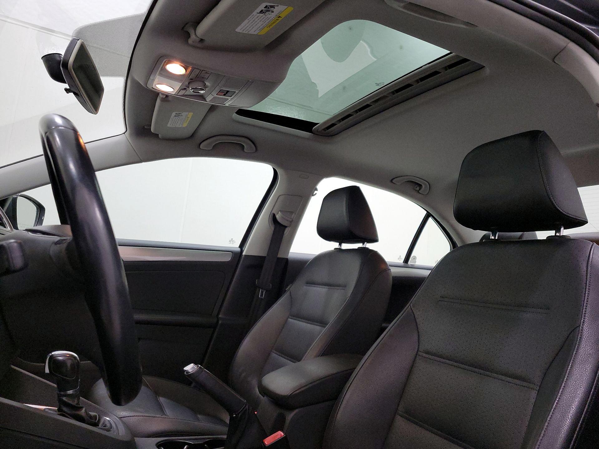 Thumbnail: 2017 Volkswagen Jetta - 19