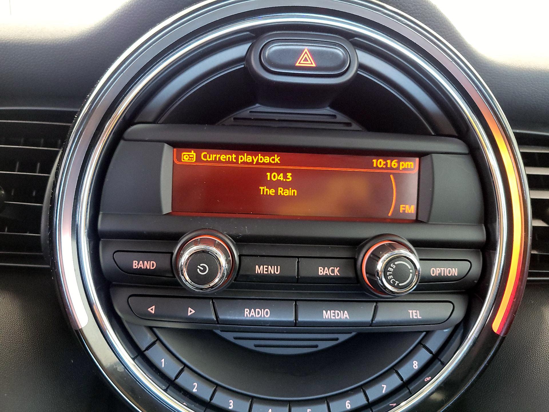 Thumbnail: 2015 MINI Cooper Hardtop - 14