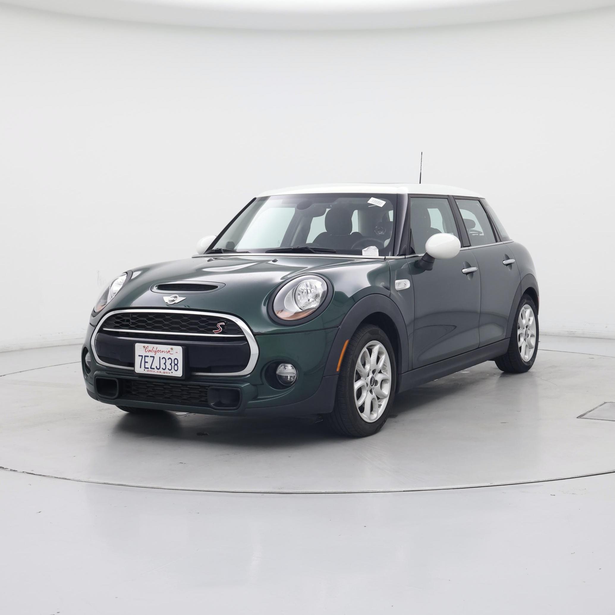 Thumbnail: 2015 MINI Cooper Hardtop - 4