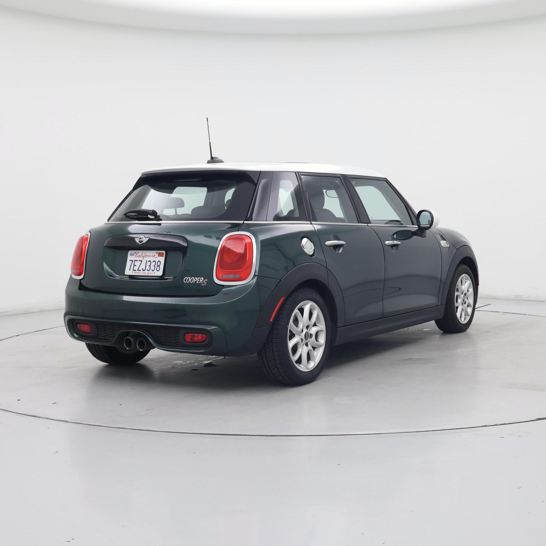Thumbnail: 2015 MINI Cooper Hardtop - 8