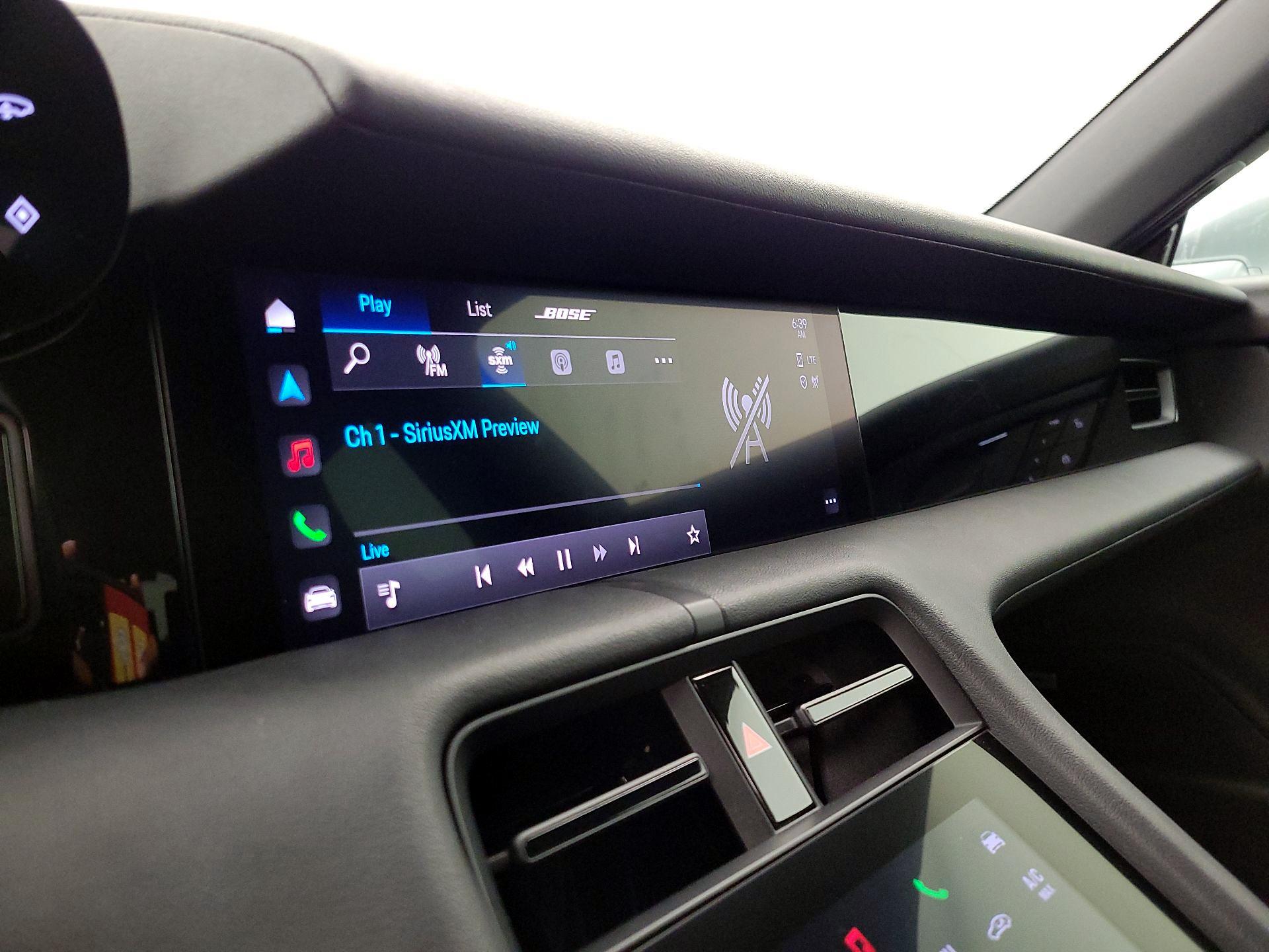 Thumbnail: 2022 Porsche Taycan - 15