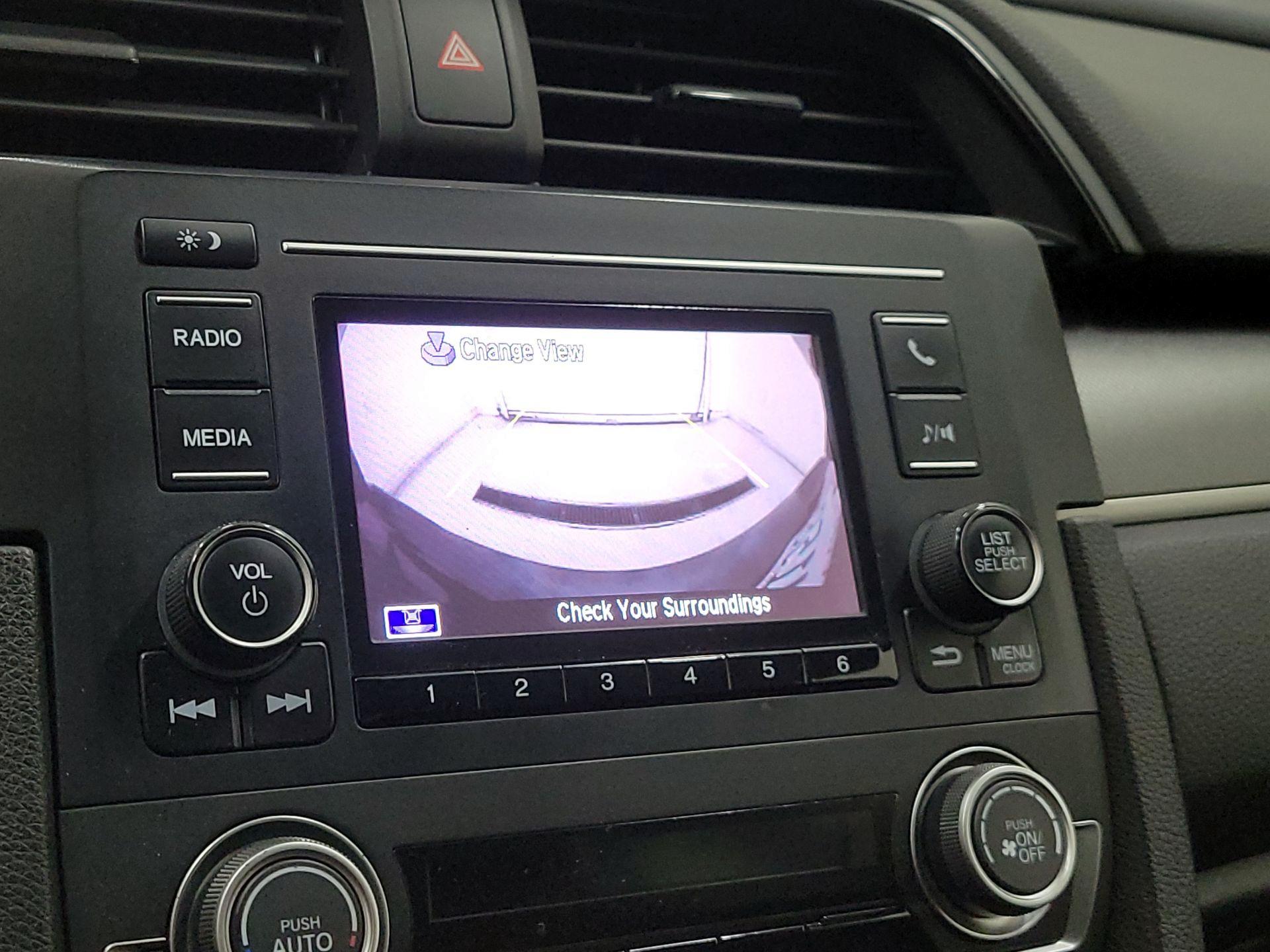 Thumbnail: 2016 Honda Civic - 14