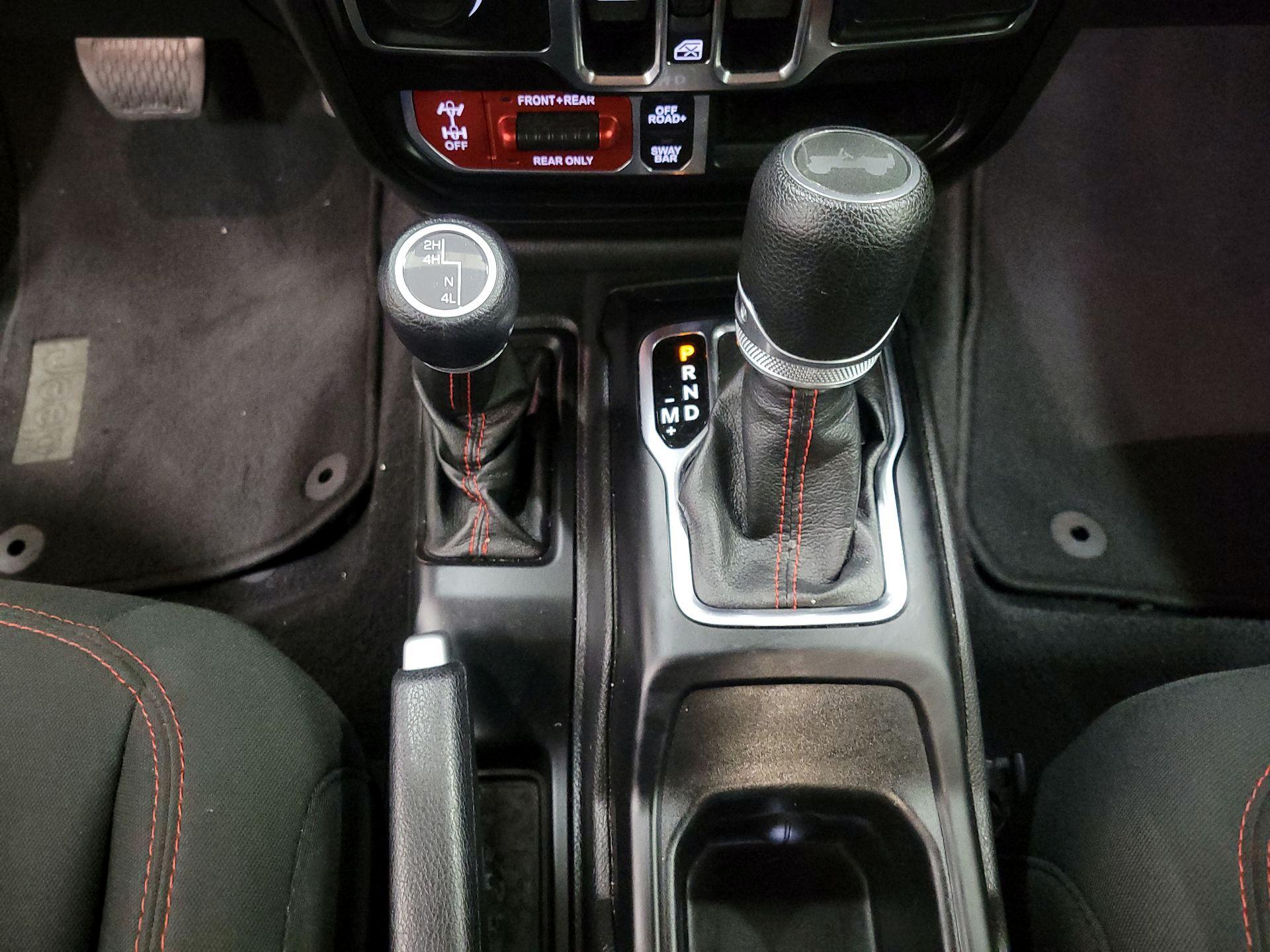 Thumbnail: 2022 Jeep Wrangler - 17