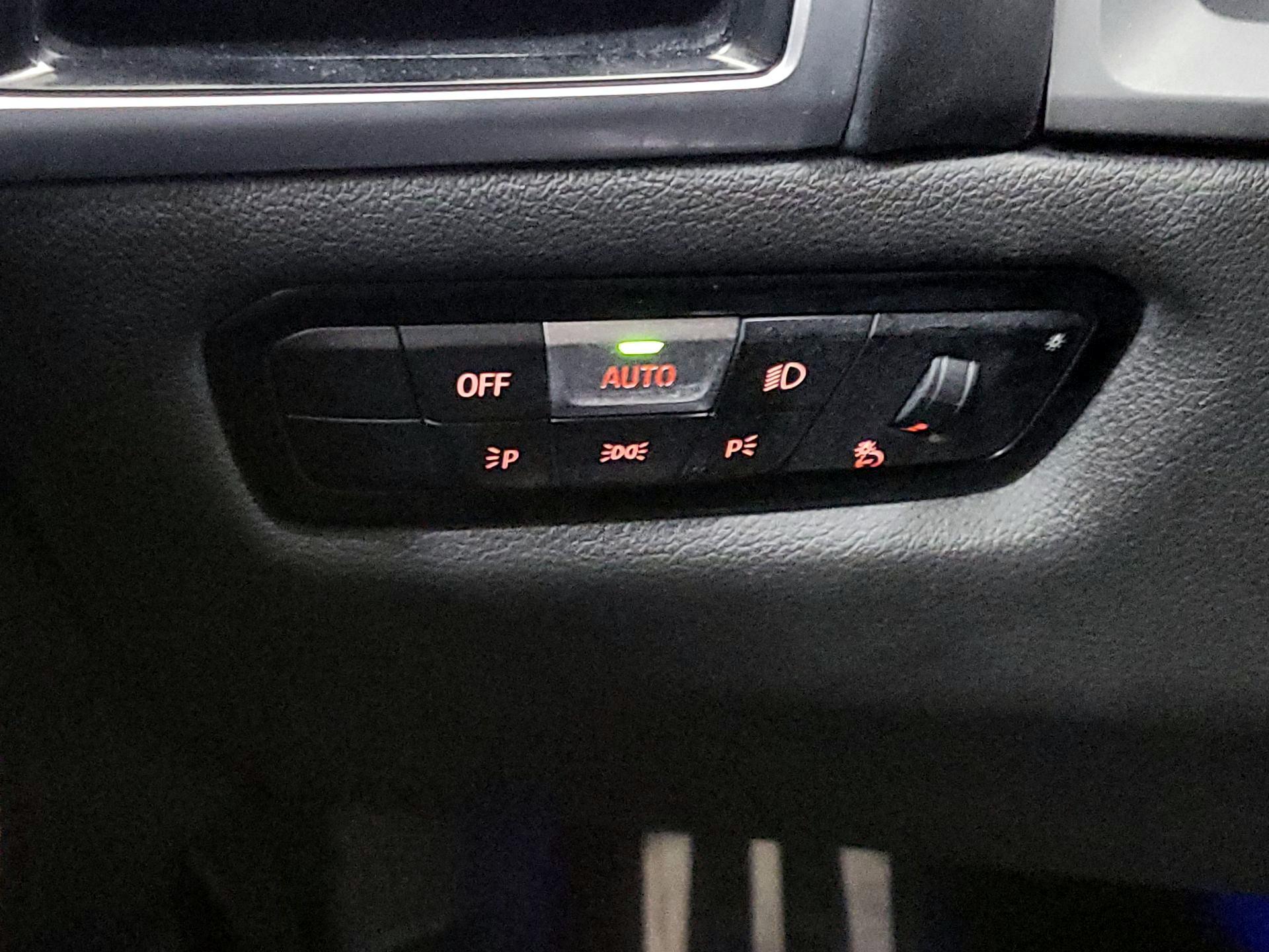 Thumbnail: 2024 BMW 8 Series - 13