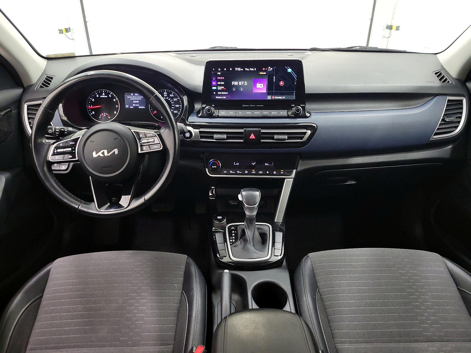 Thumbnail: 2023 Kia Seltos - 9