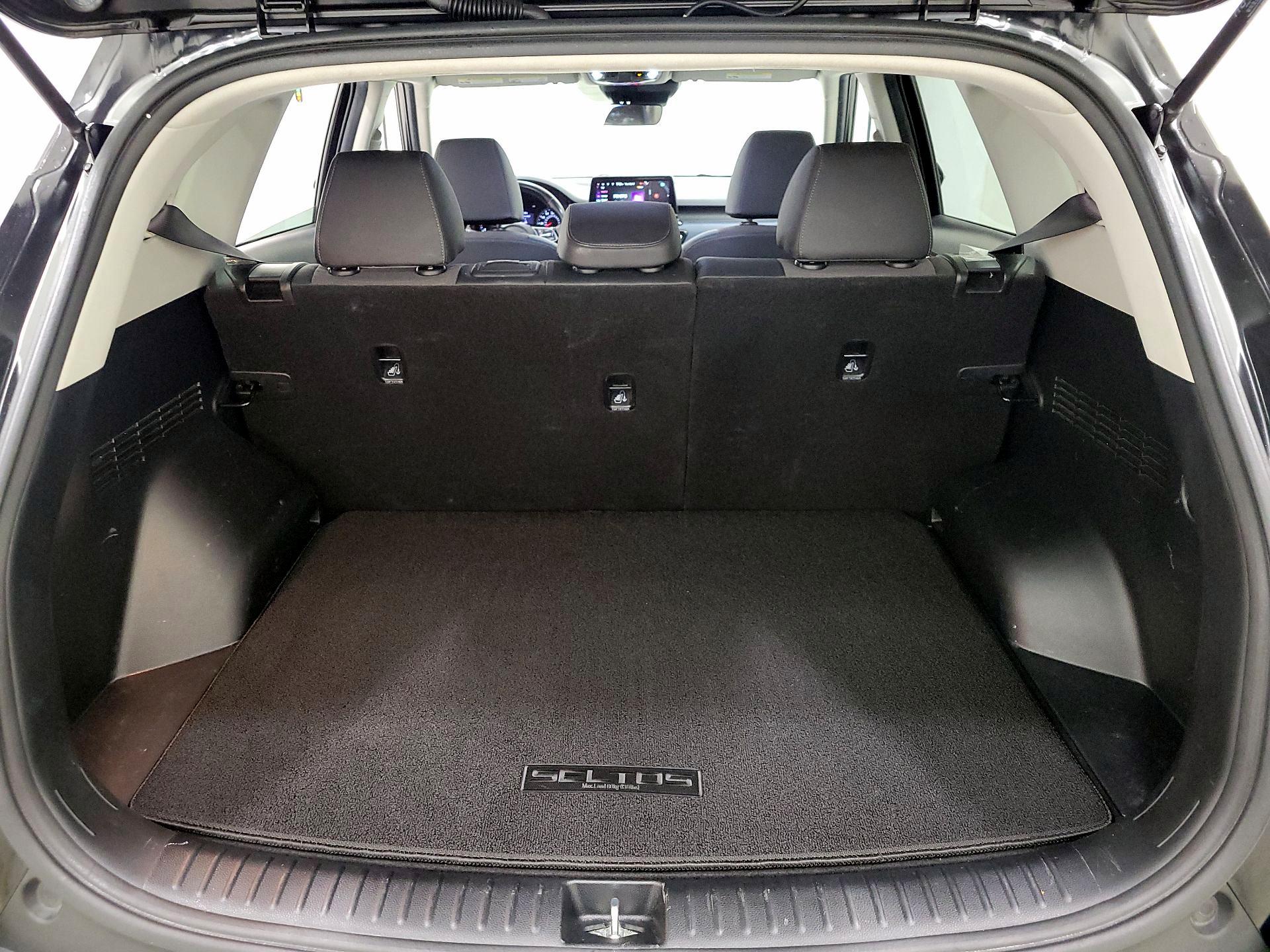 Thumbnail: 2023 Kia Seltos - 20