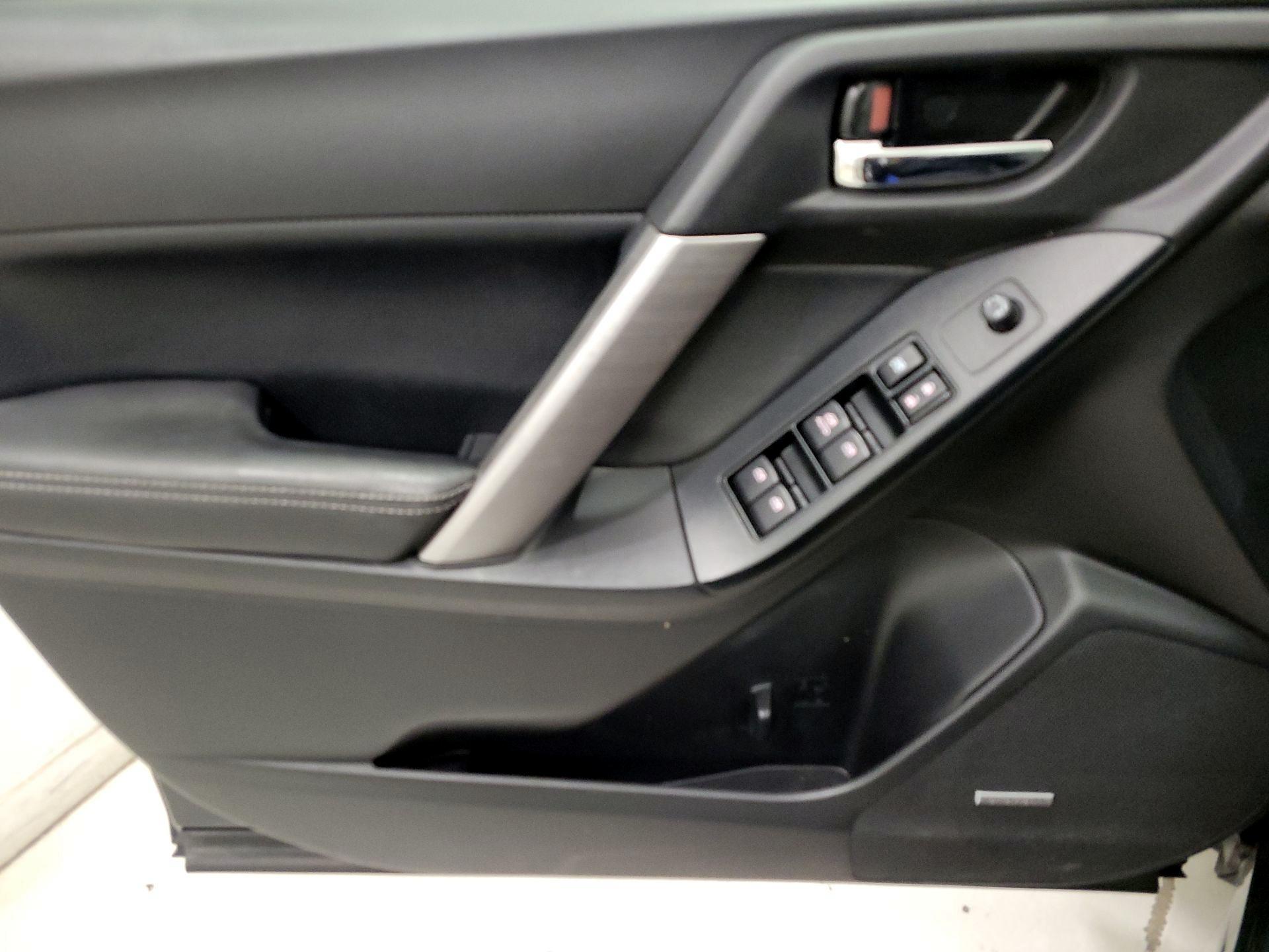 Thumbnail: 2016 Subaru Forester - 12