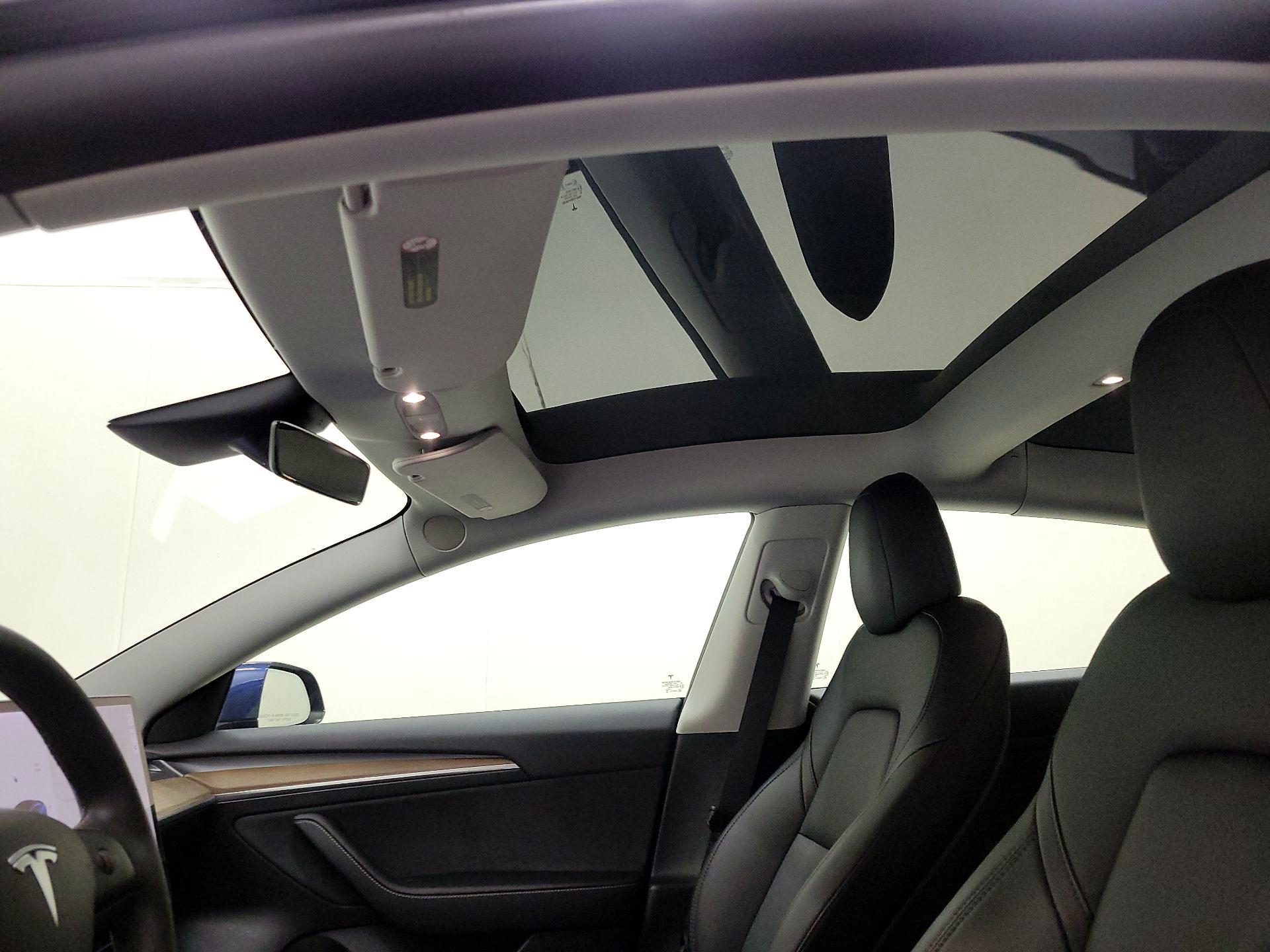 Thumbnail: 2021 Tesla Model 3 - 18