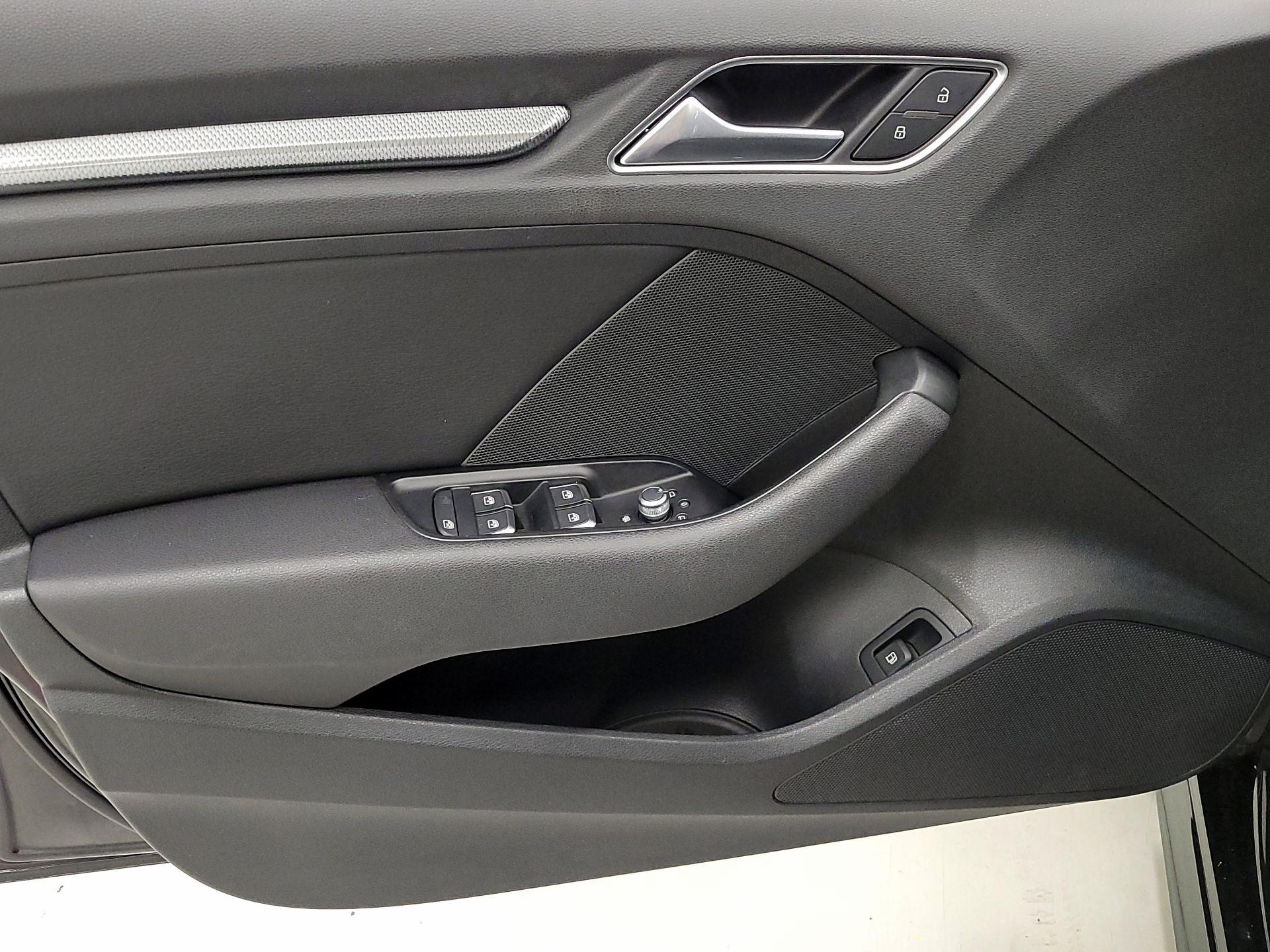 Thumbnail: 2017 Audi A3 - 12