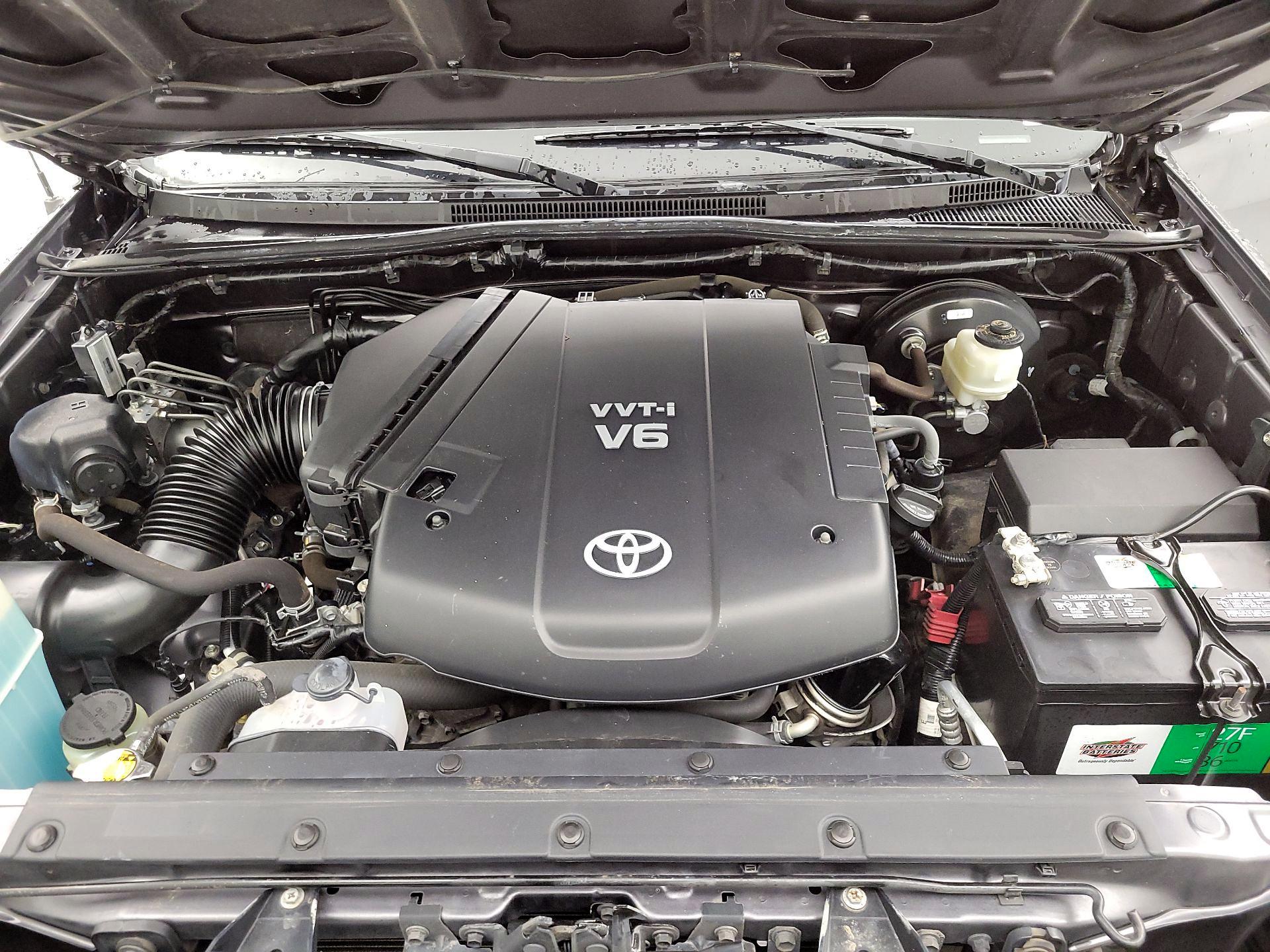 Thumbnail: 2014 Toyota Tacoma - 20