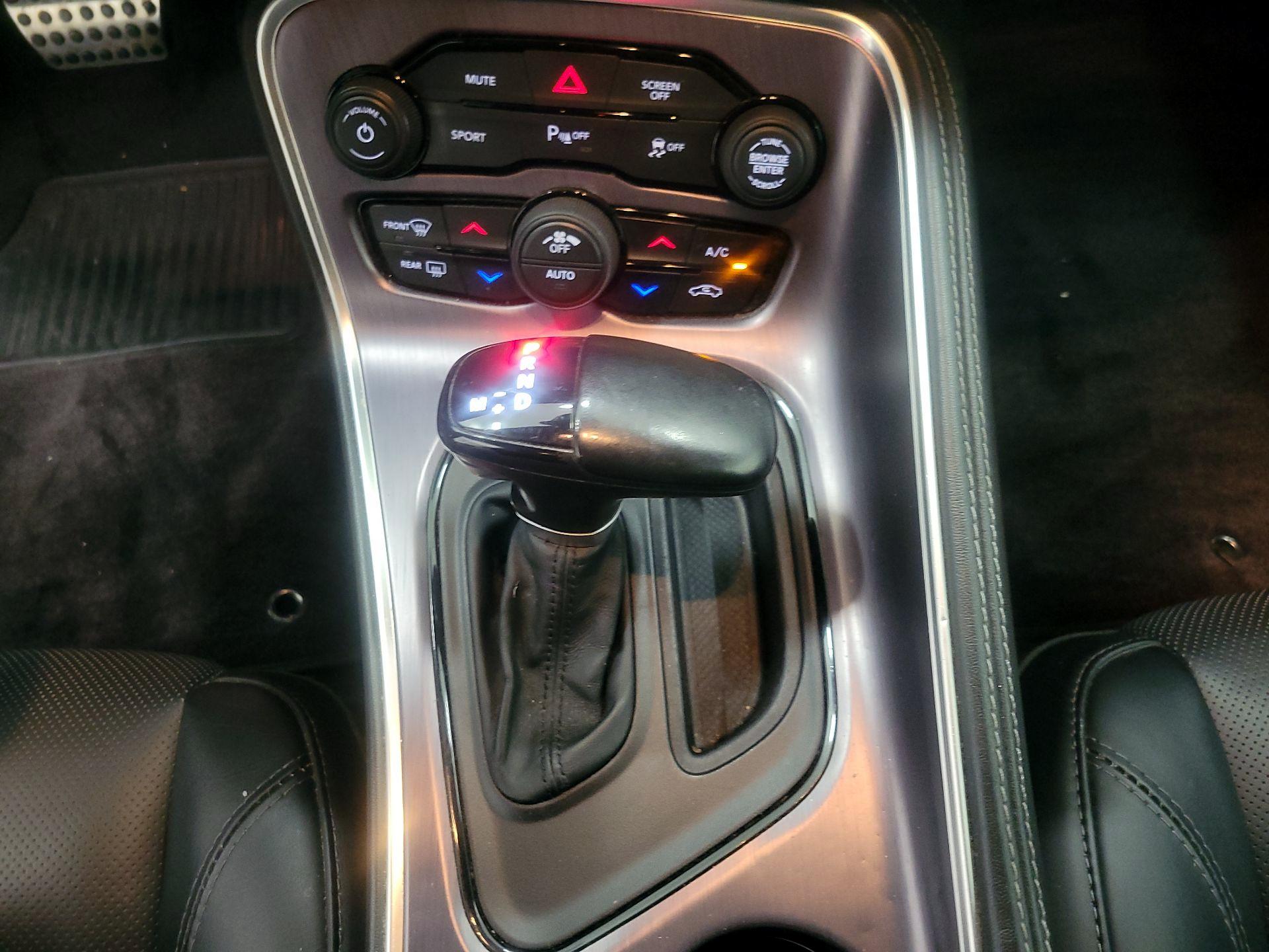 Thumbnail: 2018 Dodge Challenger - 17