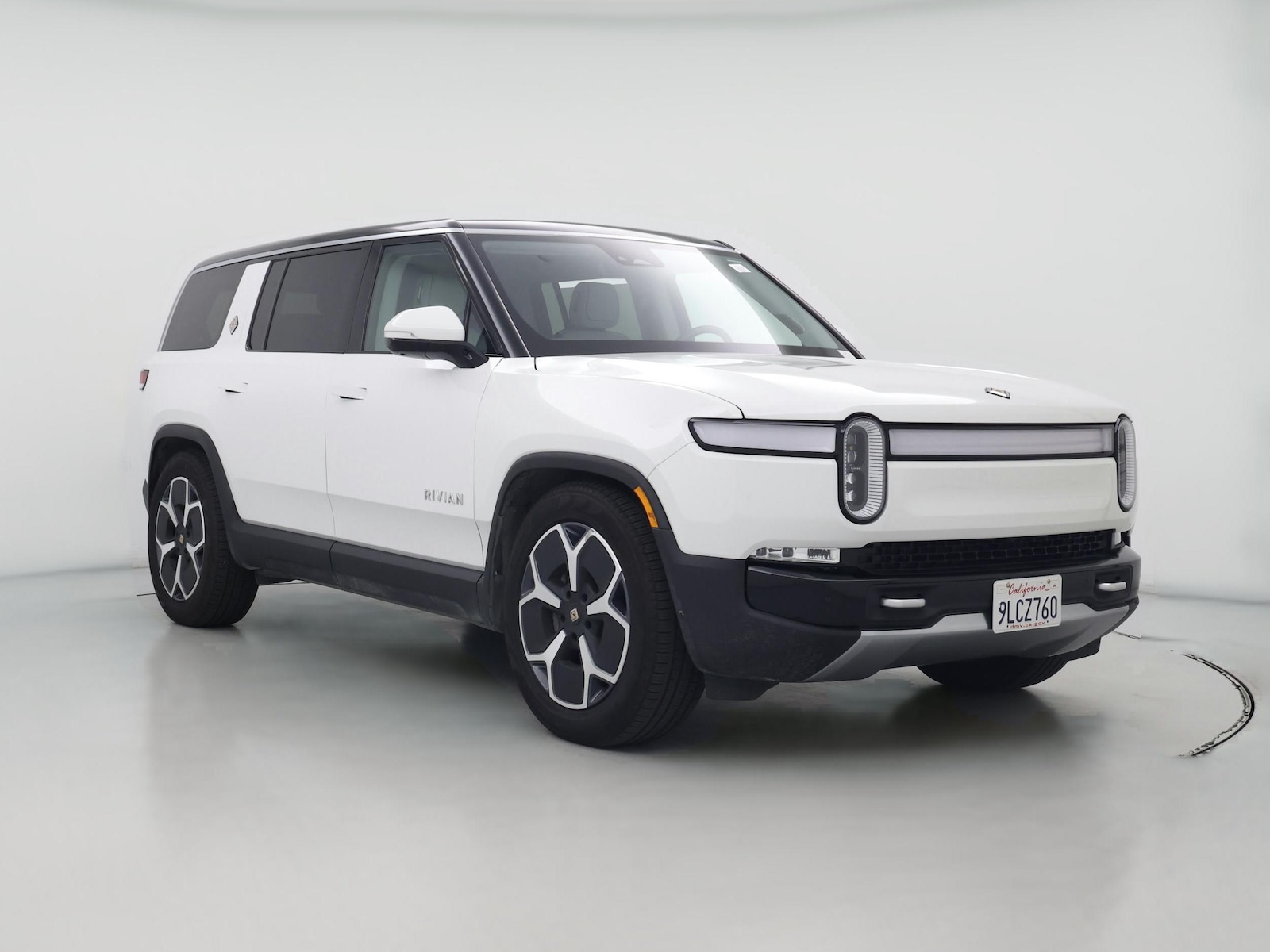 2024 Rivian R1S Adventure
