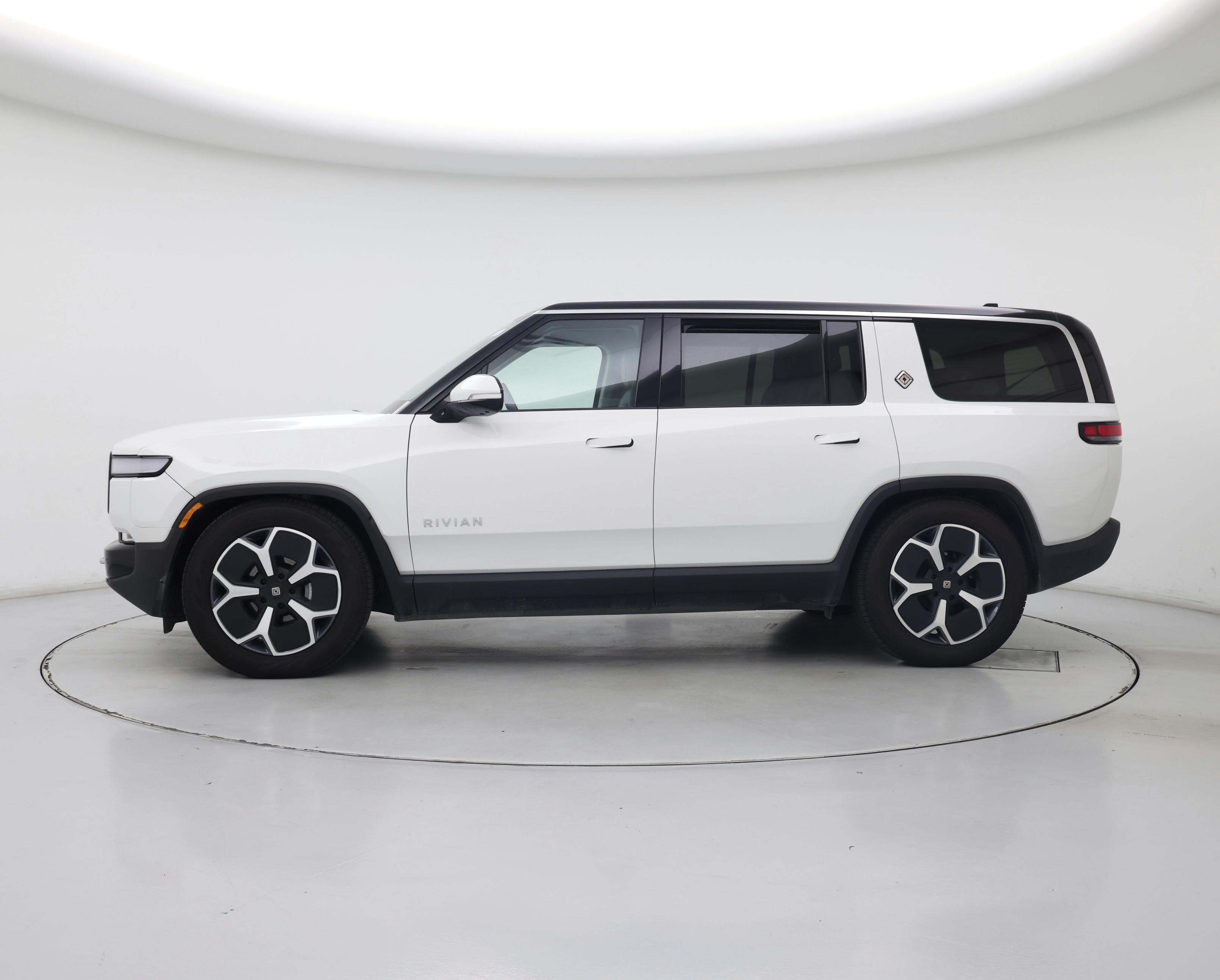 Thumbnail: 2024 Rivian R1S - 3