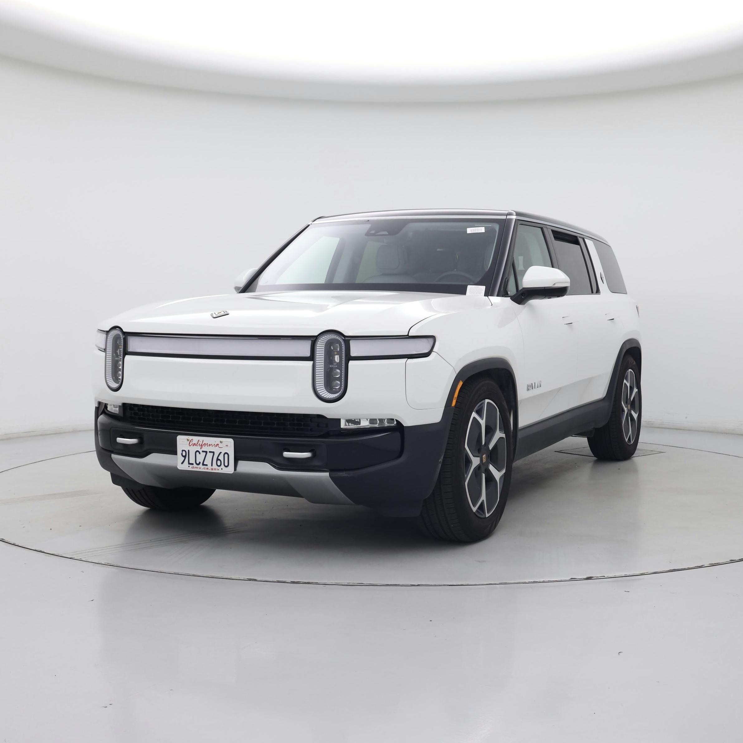Thumbnail: 2024 Rivian R1S - 4