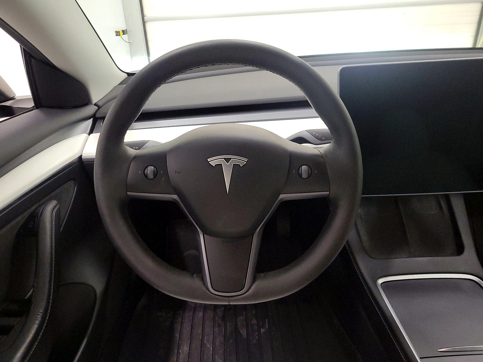 Thumbnail: 2022 Tesla Model 3 - 10