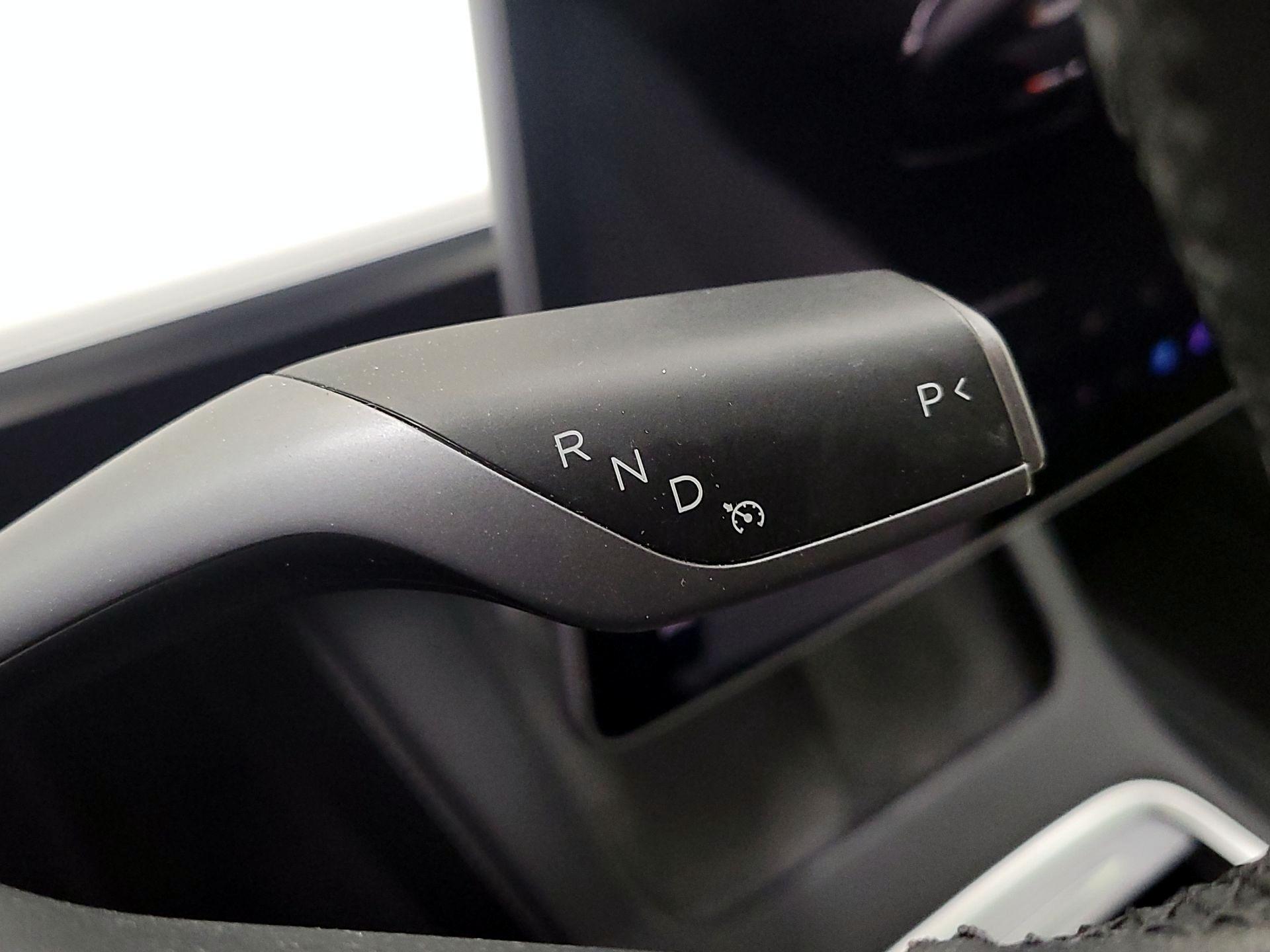 Thumbnail: 2022 Tesla Model 3 - 17