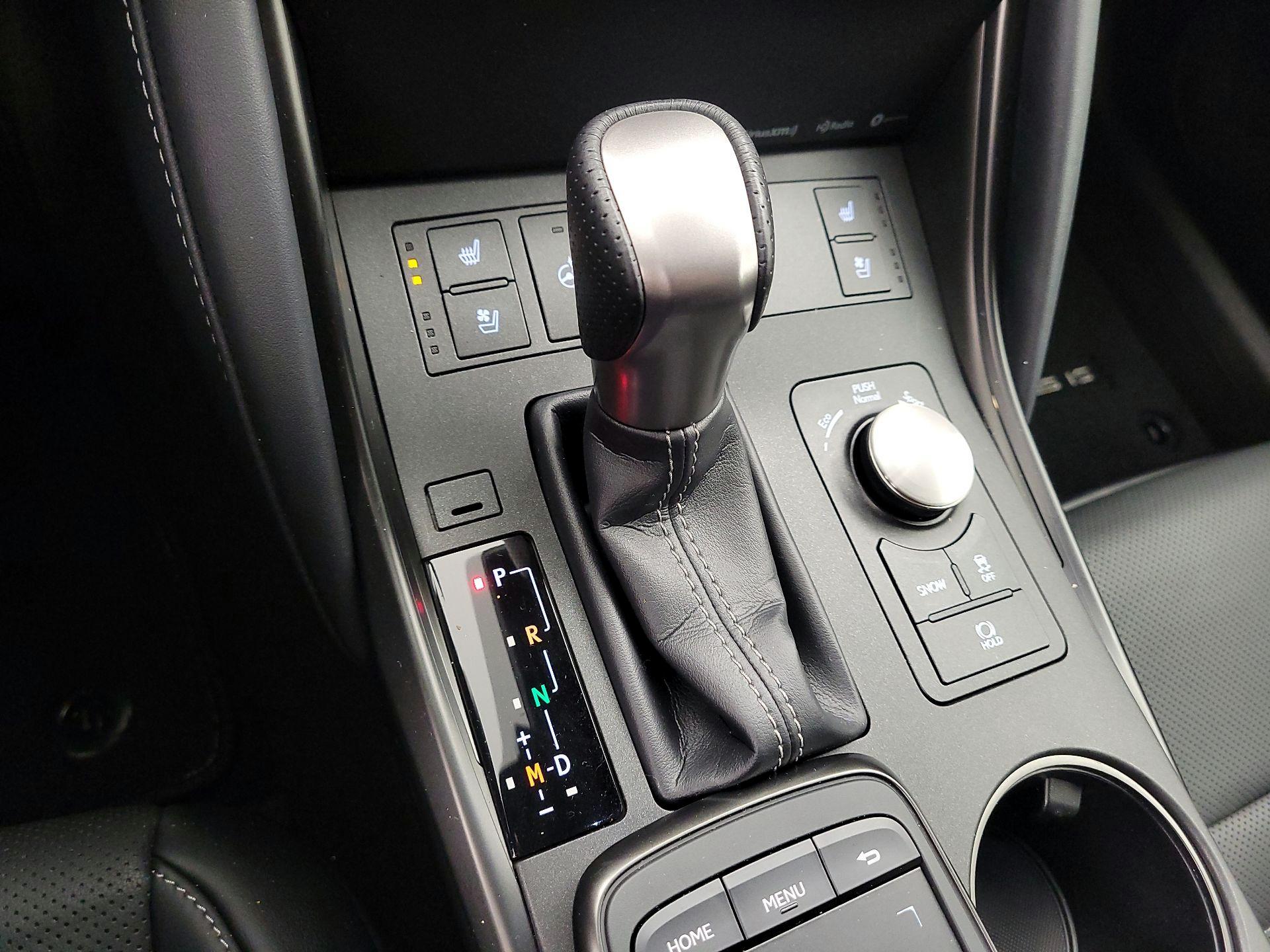 Thumbnail: 2023 Lexus IS - 17