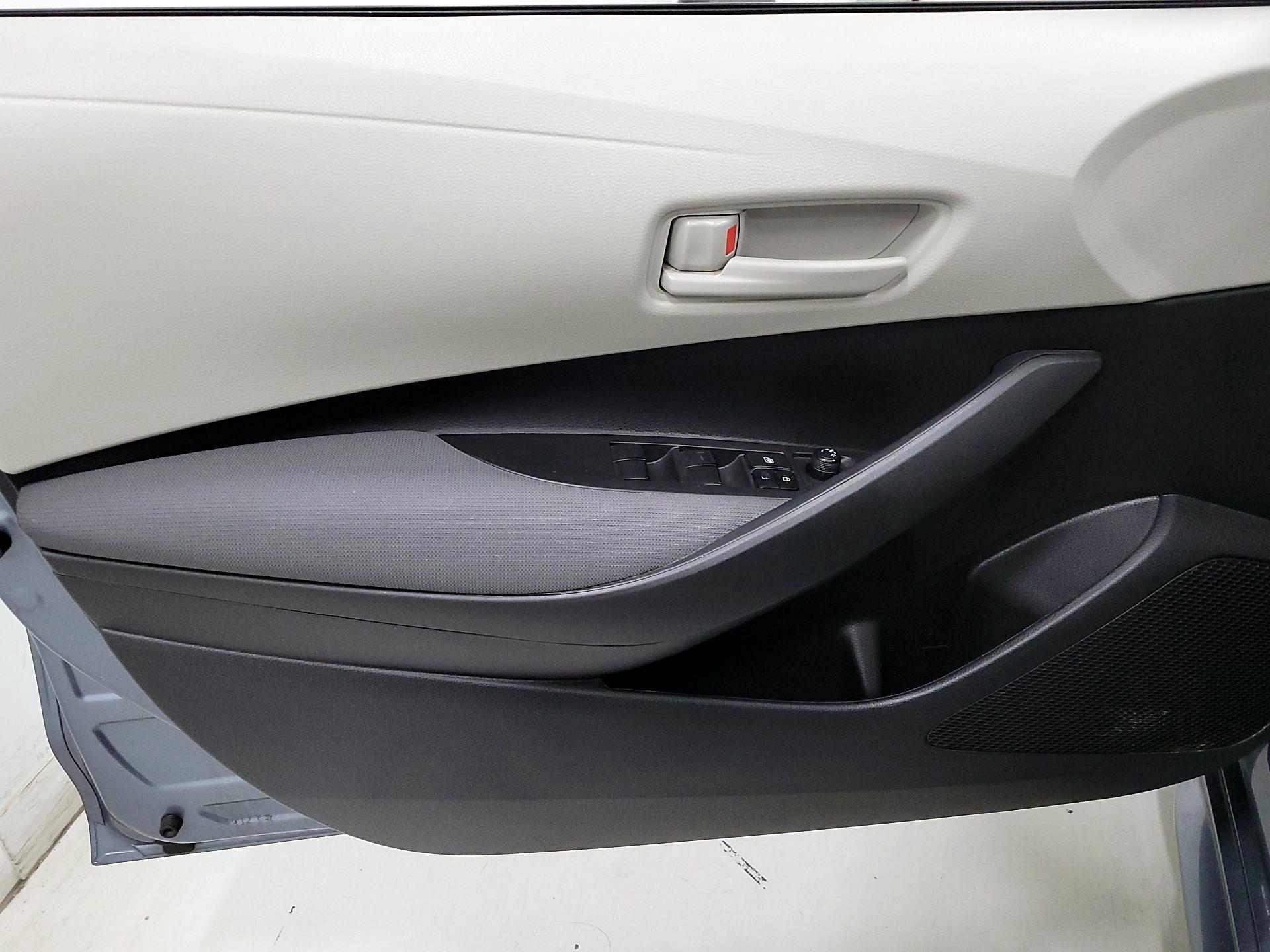 Thumbnail: 2023 Toyota Corolla - 12