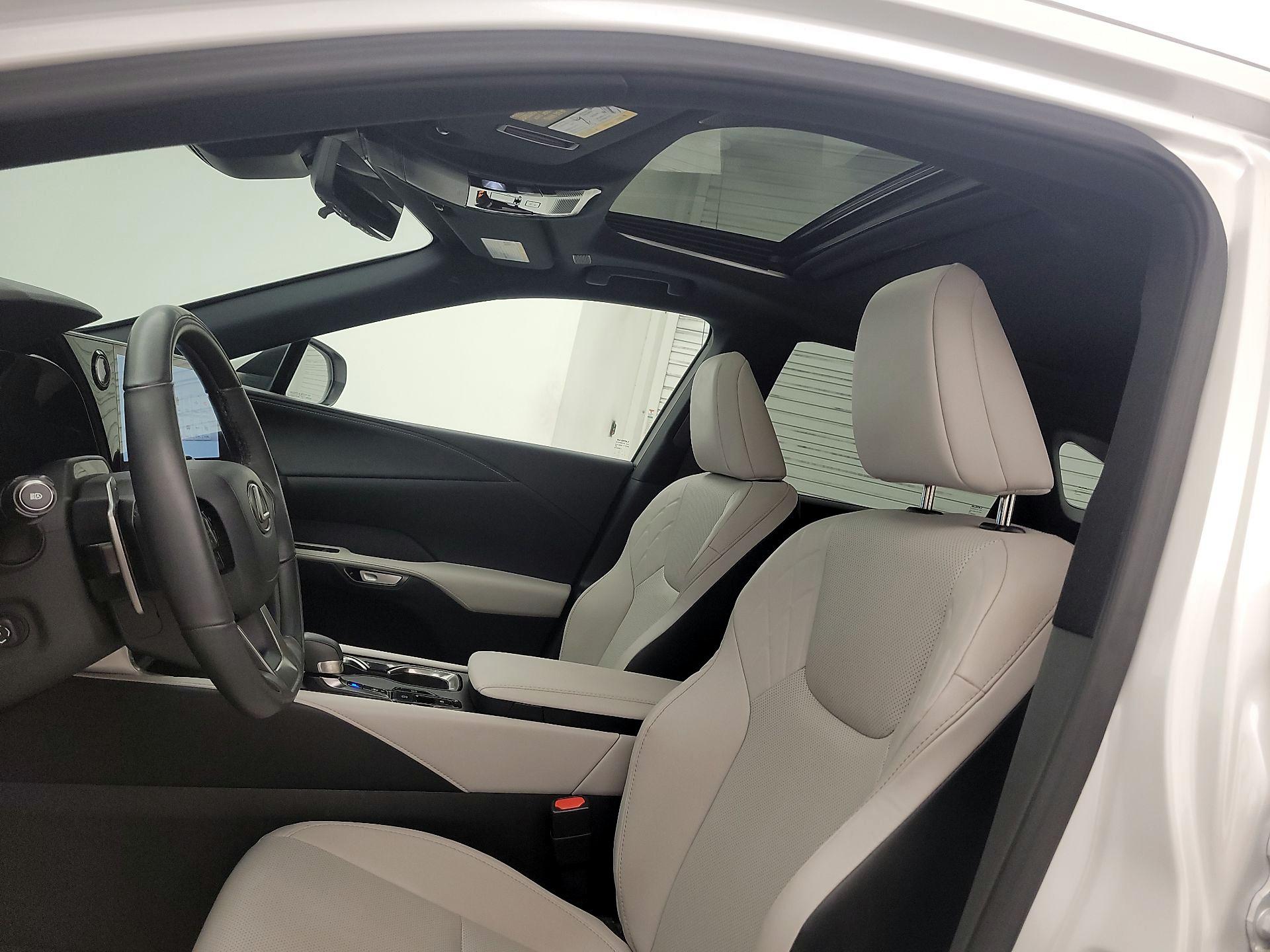 Thumbnail: 2023 Lexus RX - 20