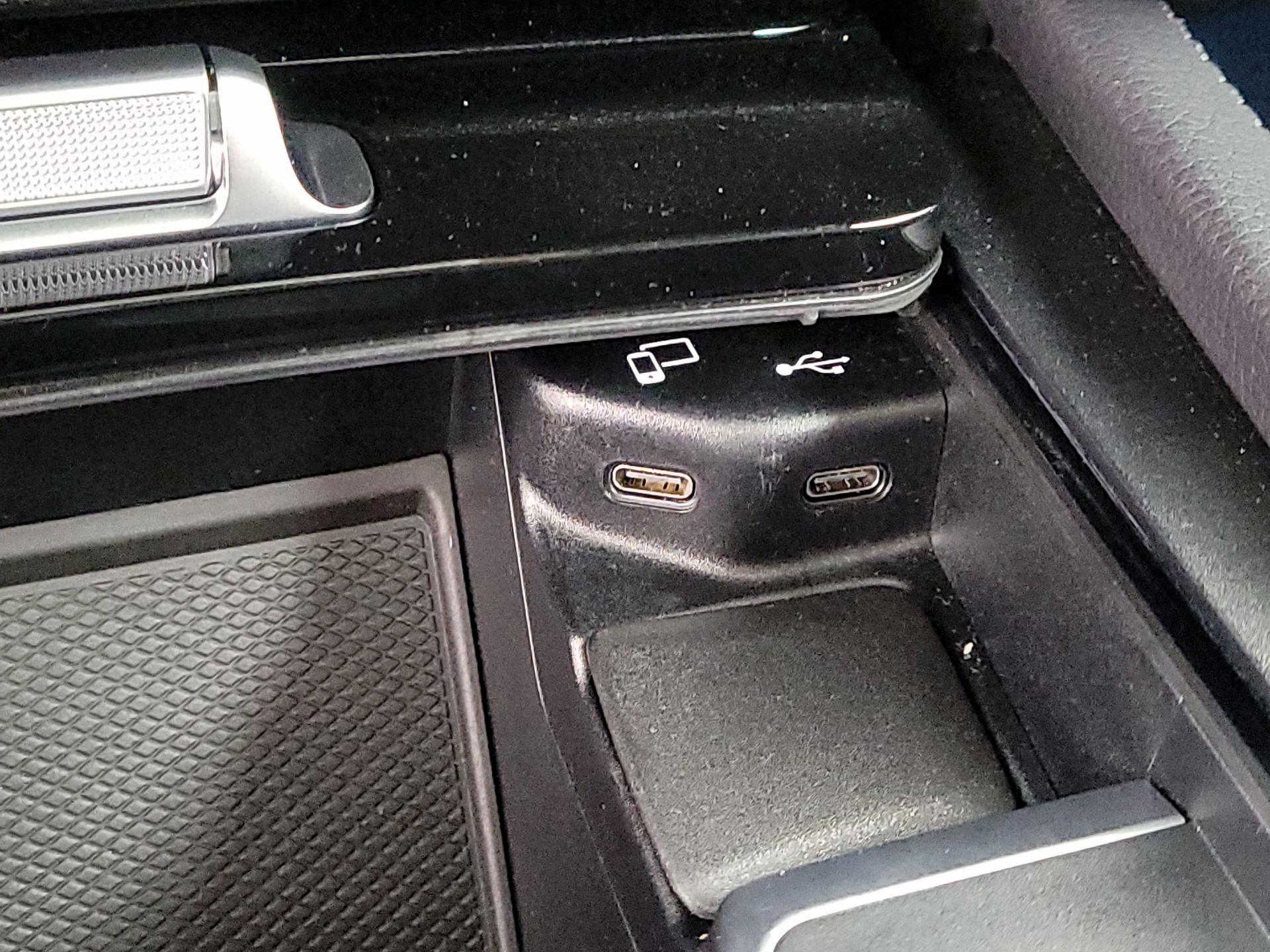 Thumbnail: 2022 Mercedes-Benz GLE - 19