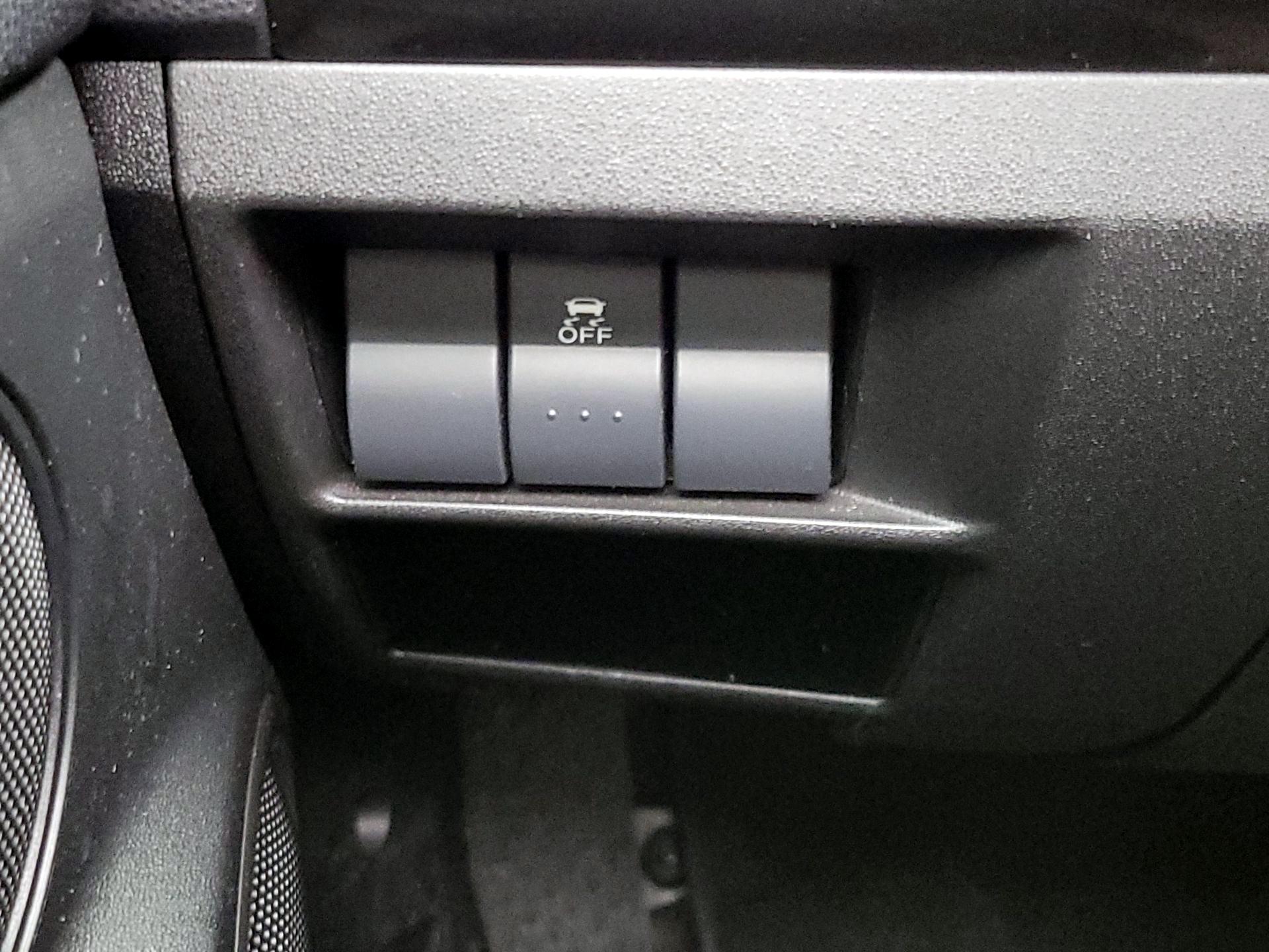 Thumbnail: 2014 Mazda MX-5 Miata - 13