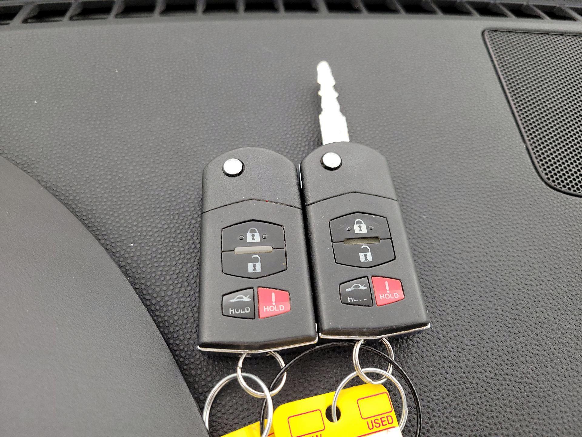 Thumbnail: 2014 Mazda MX-5 Miata - 20