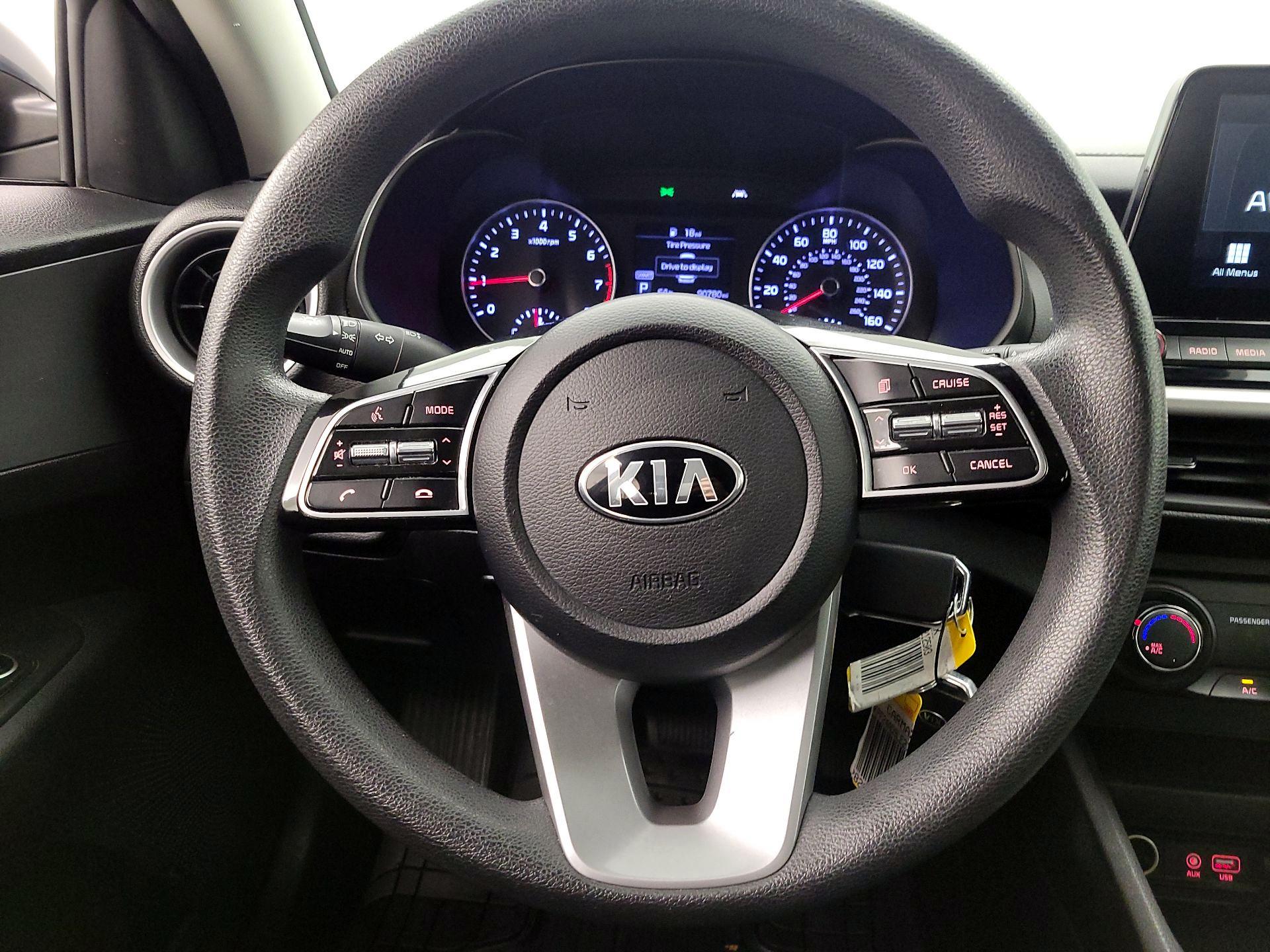 Thumbnail: 2020 Kia Forte - 10